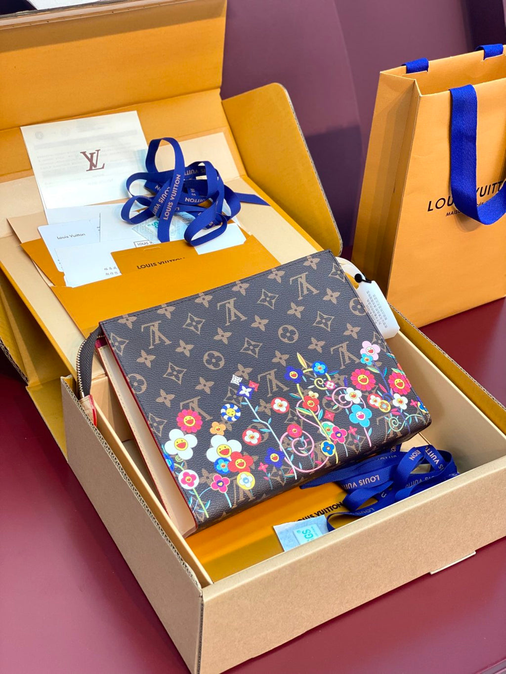 Louis Vuitton LV x TM Men's Solid Color Letter Print Sunflower Pattern Zipper Leather Clutch Bag Bags #77914