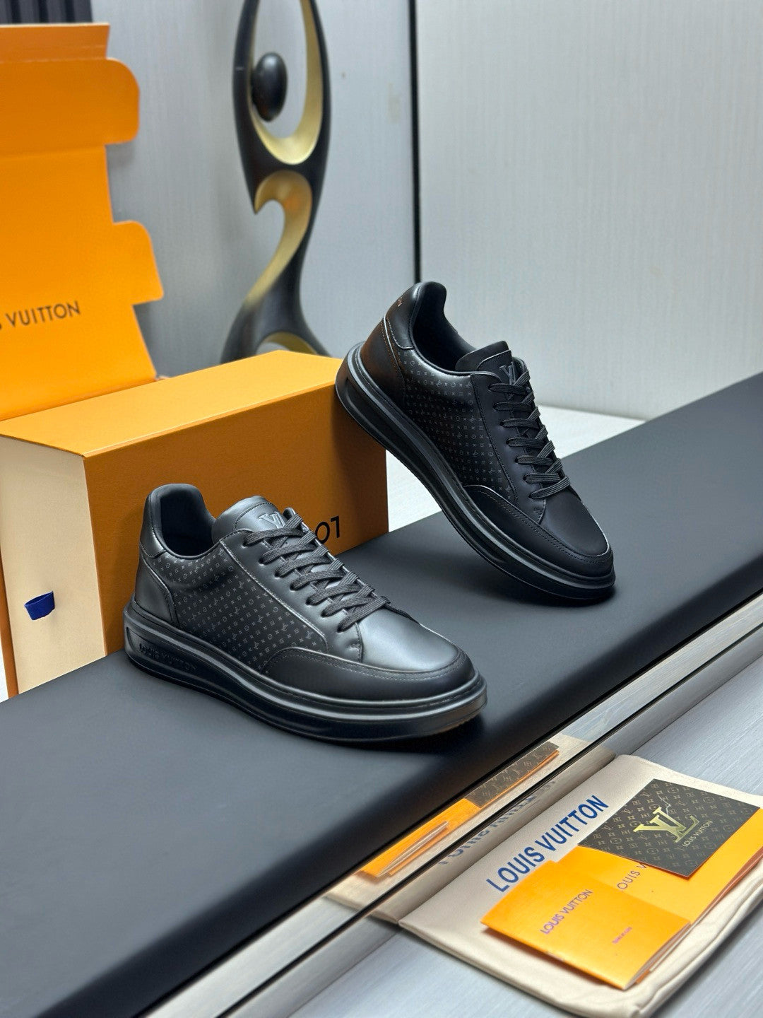 Louis Vuitton BEVERLY HILLS Men's and Women's Spring/Summer Fashion Casual Round Toe Lace-Up Solid Color Denim Leather Fabric Casual Shoes Sneakers Shoes #78446