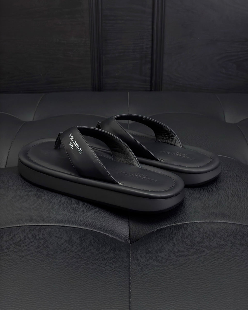 LOUIS VUITTONLV Flip Thong Shoes #387756