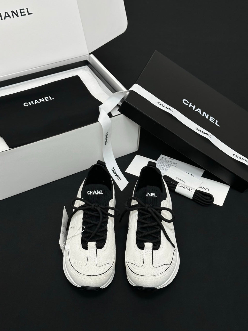 Chanel Cc Retro Casual Sneakers #387599