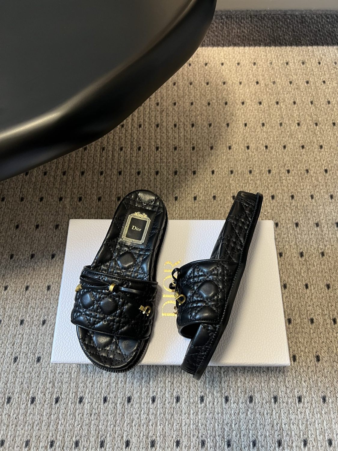 Dior Diamond Pattern Sandals #382602