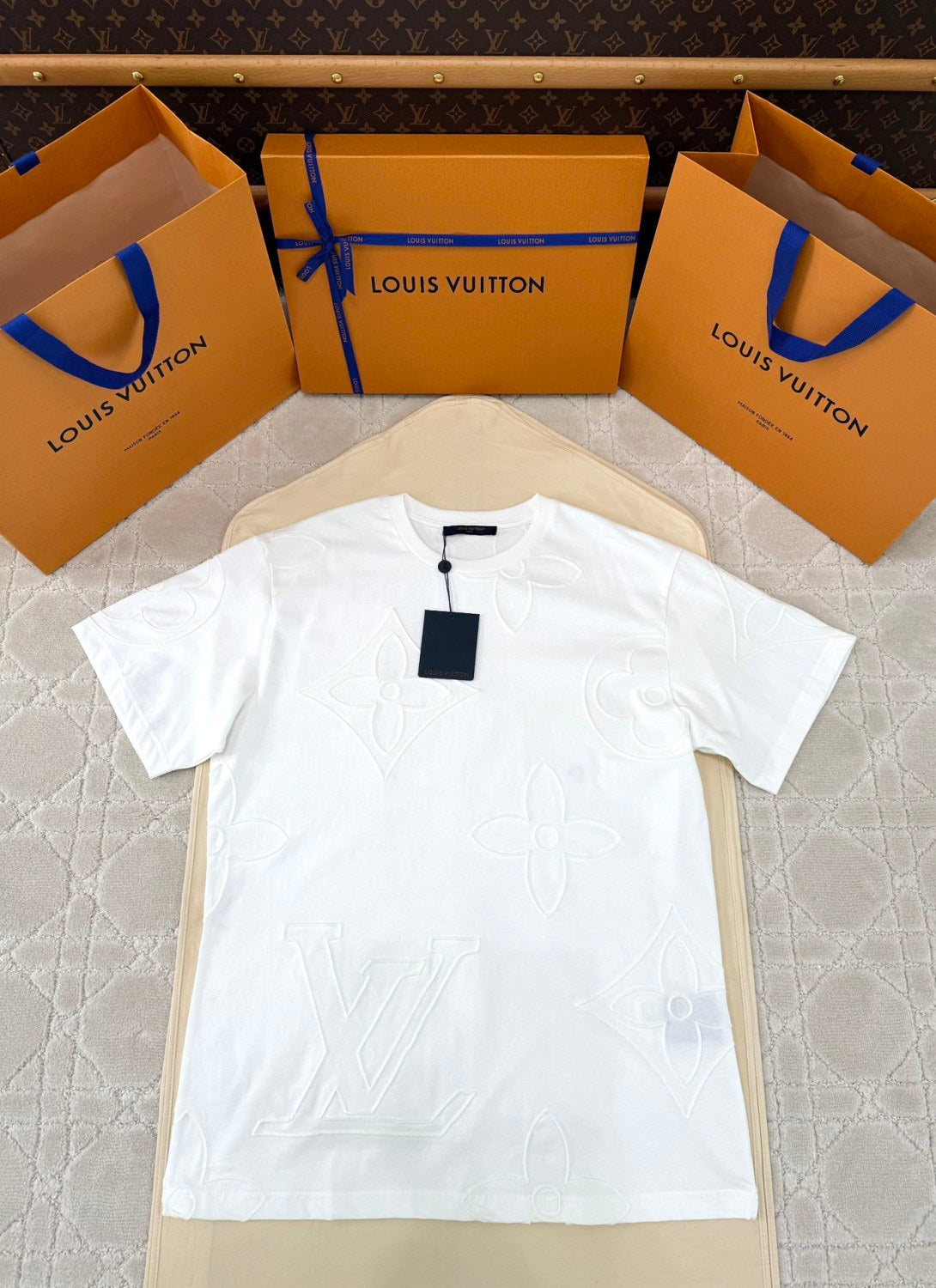 Louis Vuitton Men's Summer Embroidery Pattern Printed Solid Color Round Neck Cotton Short Sleeve T-Shirt #75389