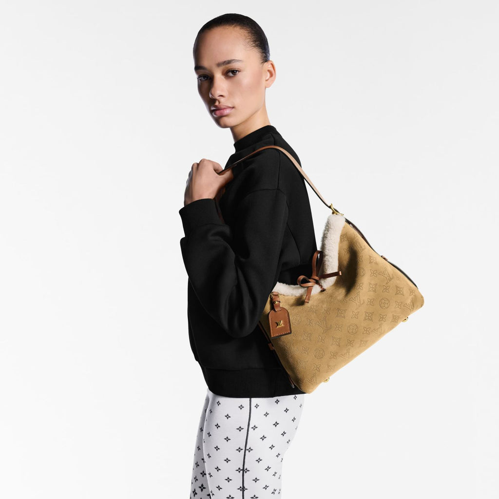 Louis Vuitton Women's CarryAll PM Mahina Handbags Adjustable Shoulder Strap Lace-up Closure Suede And Wool Trim Hand-held Shoulder Bag #333064