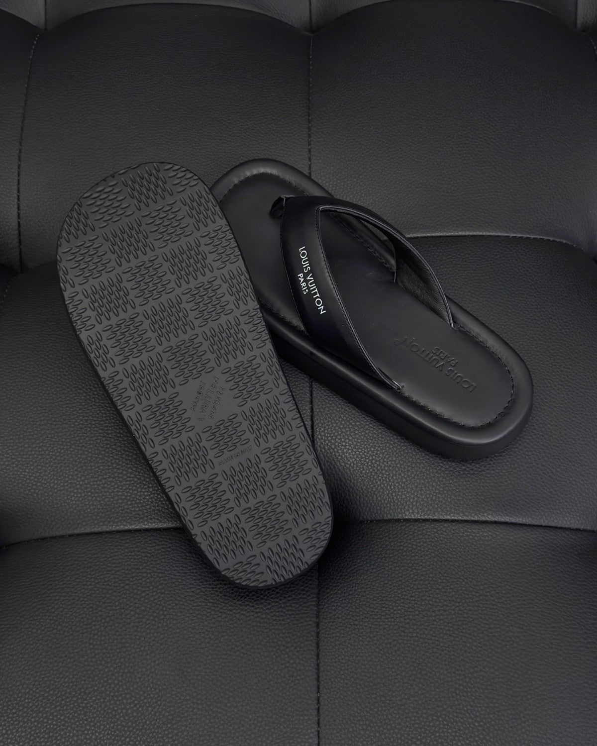 LOUIS VUITTONLV Flip Thong Shoes #387756