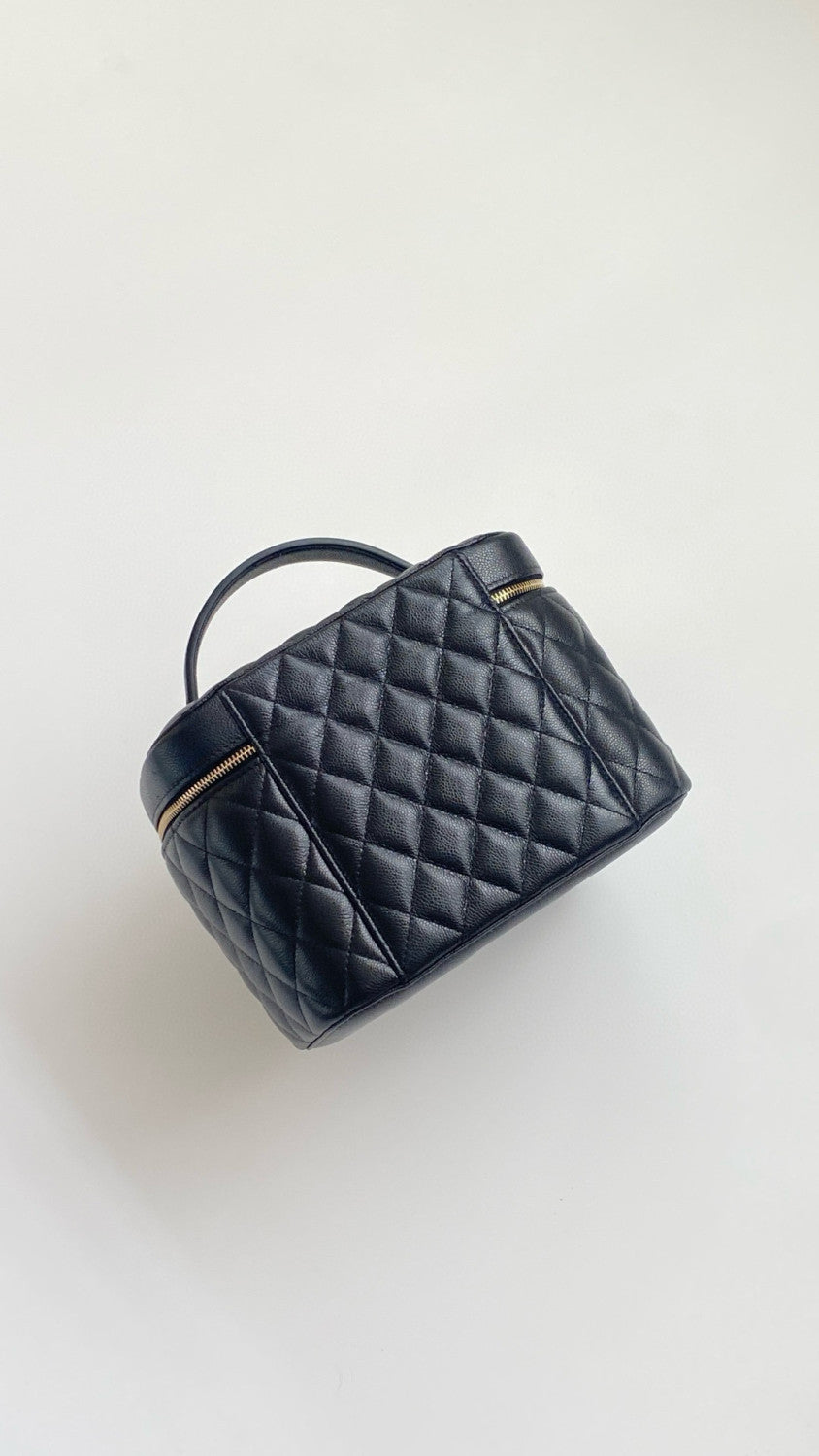 Chanel Women's Vanity Checkered Gold Buckle Leather Handbag Solid Color Casual Cosmetic Bag Bags AP2573-Y04059-C3906 #76829