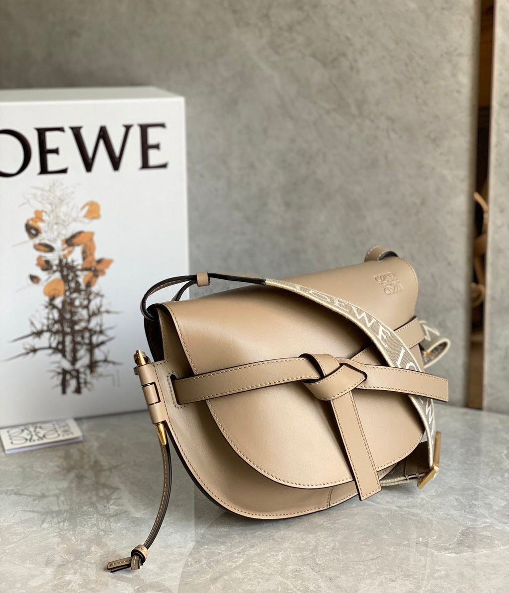 Loewe Women's Solid Colour Adjustable Shoulder Strap Mini Soft Cowhide Jacquard Gate Dual Shoulder Crossbody Handbag Bag Bags #76932