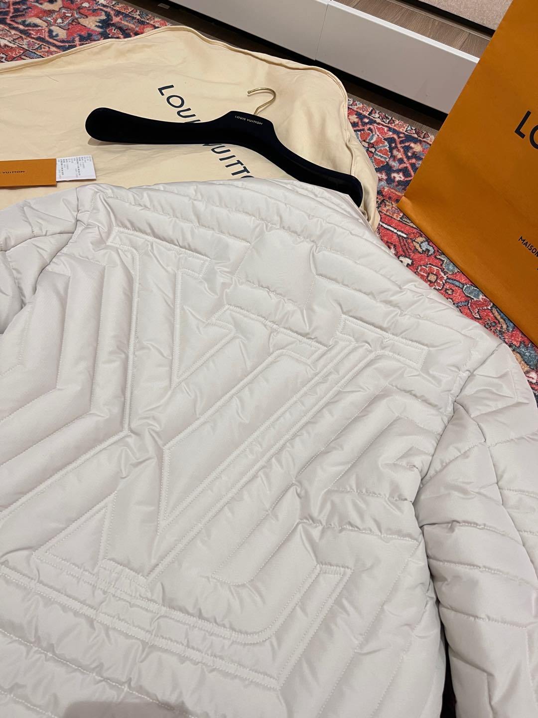 Louis Vuitton Men's Autumn and Winter Solid Color Standing Collar Quilted Drawstring Letter Embroidered Zipper Long Sleeve Jacket #74796