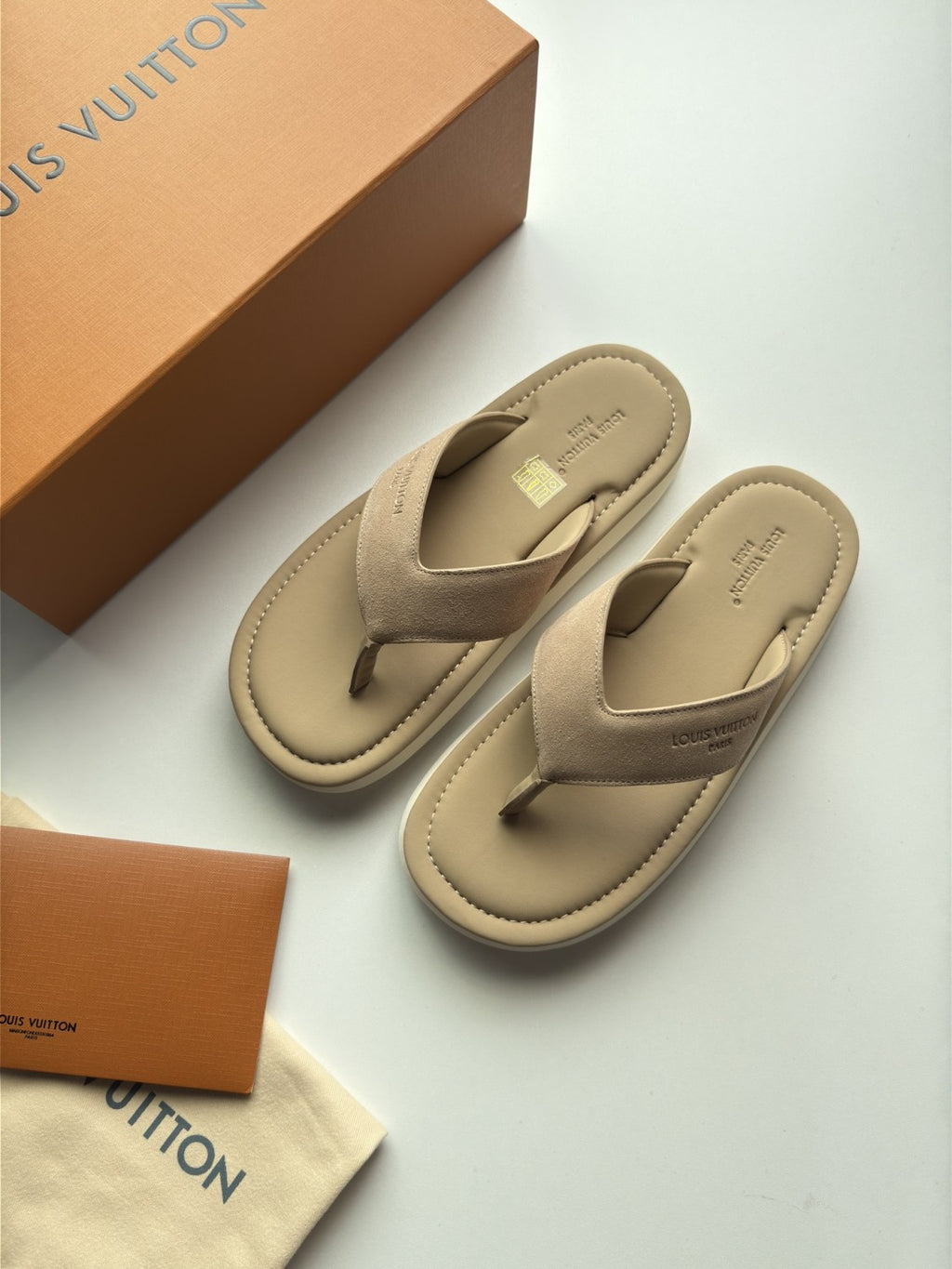 Louis Vuitton LV Flip Thong Shoes #387886