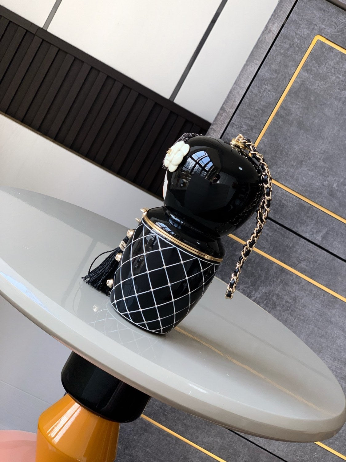 Chanel Limited Edition Bag Collection Artwork Chinese Doll Mumbai Doll Fashionable Exquisite Cylindrical Bags #195308