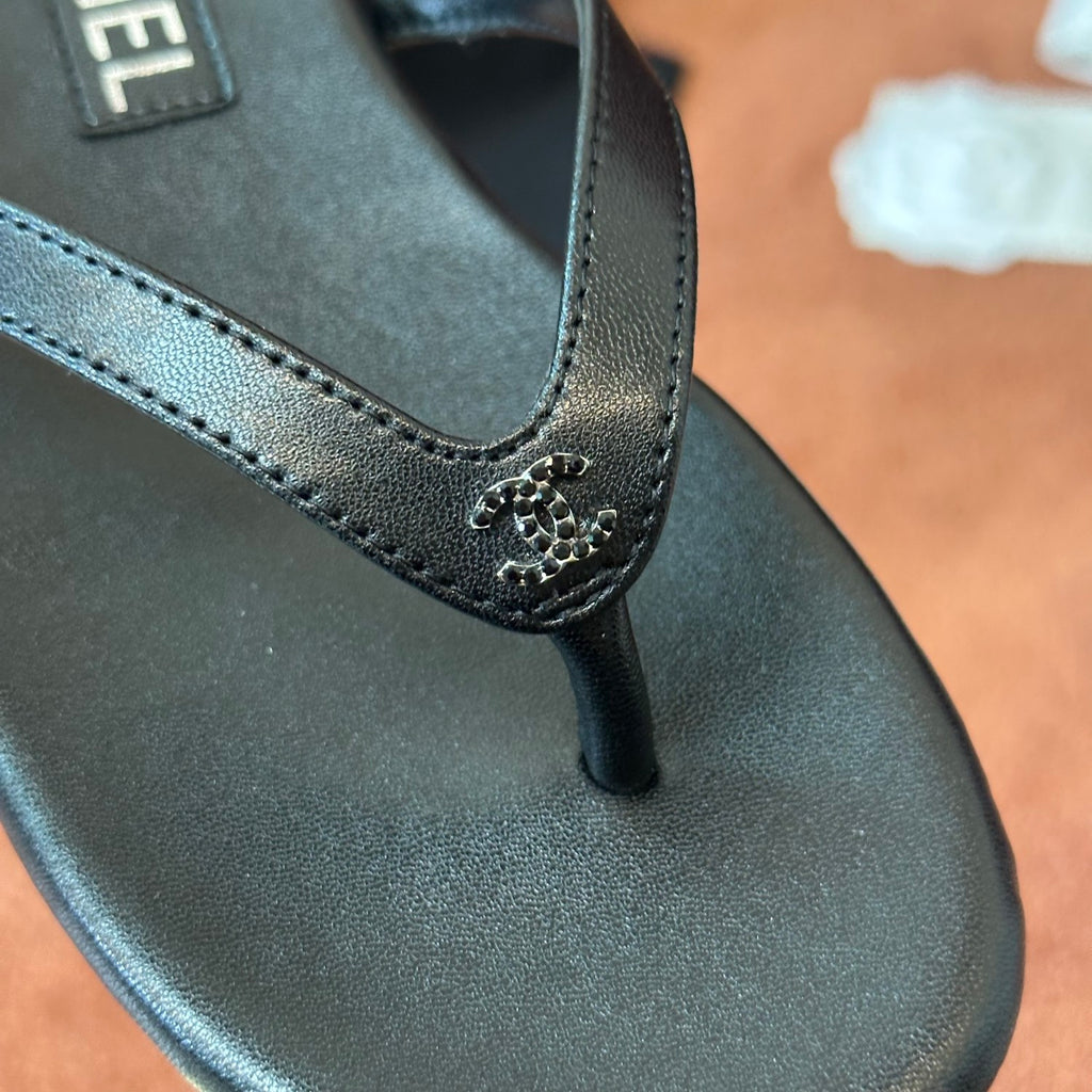 Chanel Women's Summer Fashion Casual Simple Round Toe Open Toe Leather Thong Sandals Shoes #78433