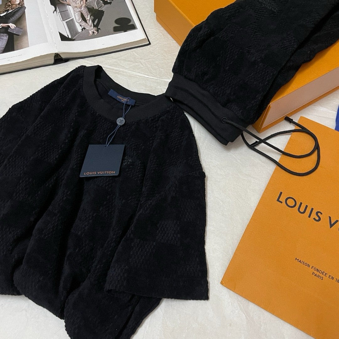 Louis Vuitton Men's Summer Black Embroidered Logo Printed Cotton Short Sleeve T-Shirt Casual Shorts Set Suit #73129