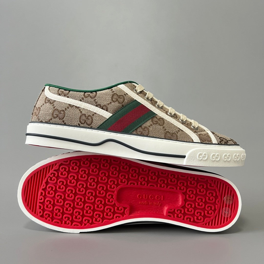 GUCCI Women's Gucci Tennis 1977 Sneaker in Beige Ebony Original GG Canvas #379374
