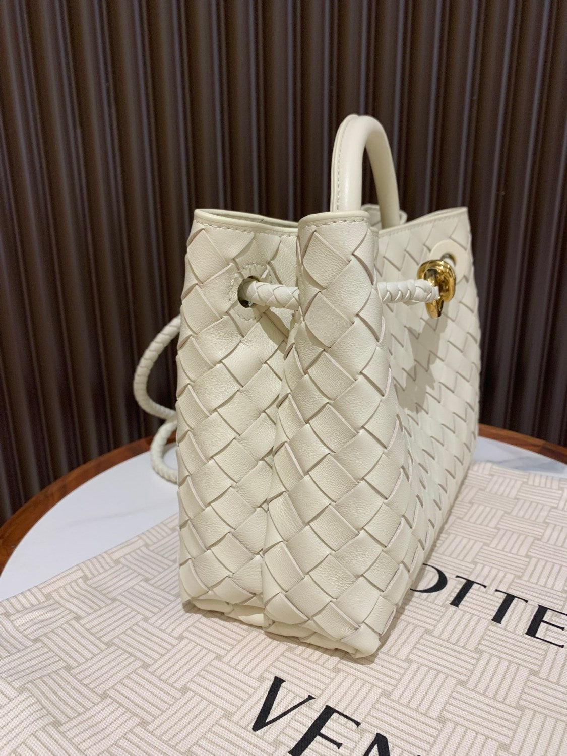 Bottega Veneta Andiamo Small Handbag Sea Salt White Crossbody Bag Woven Magnetic Clasp Tote Shoulder Bag Bags 743568VCPP12272 #196893