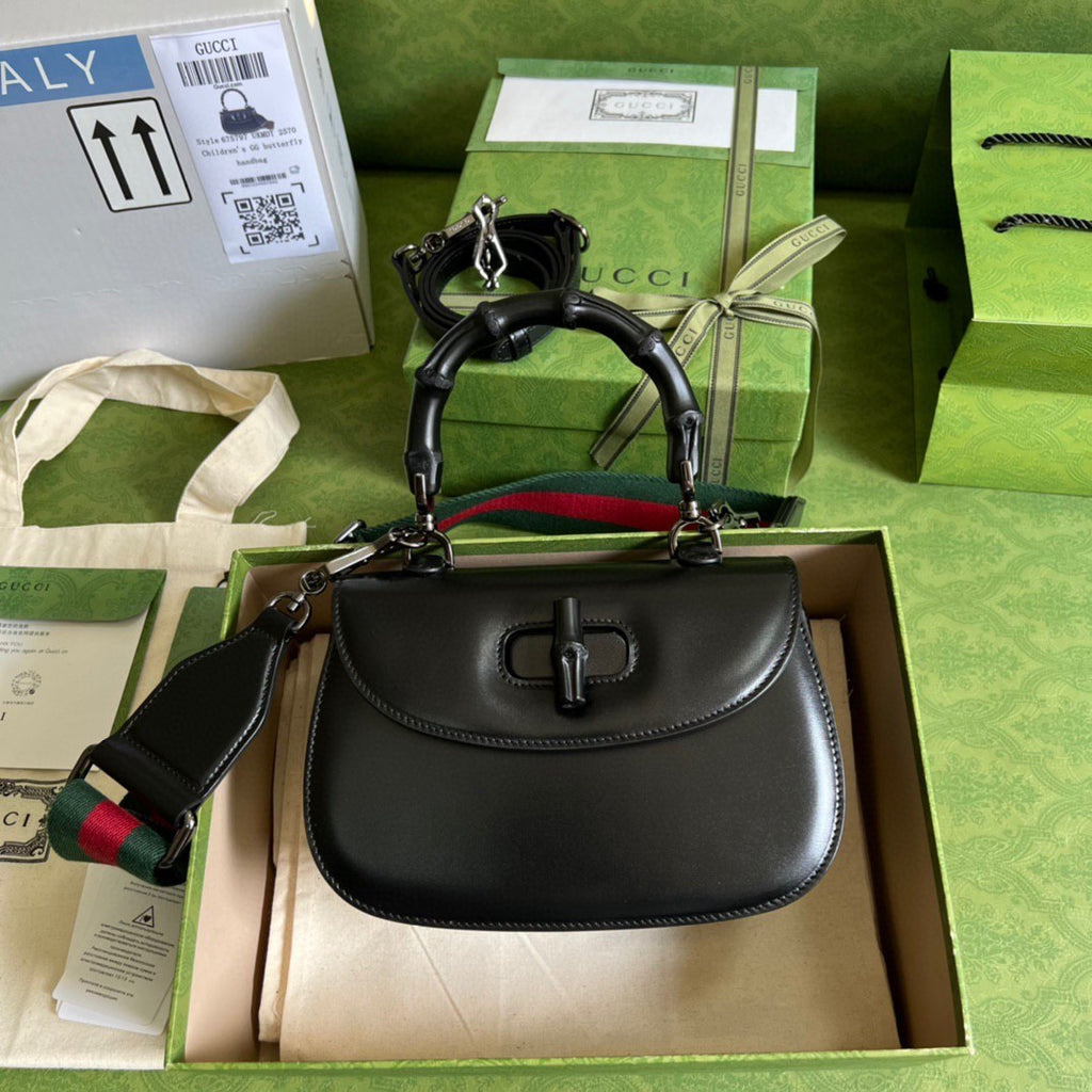 Gucci Bamboo 1947 Mini Bag Black Clutch With Classic Red And Green Strap Stylish Refined Trendy Crossbody Bags #81963A