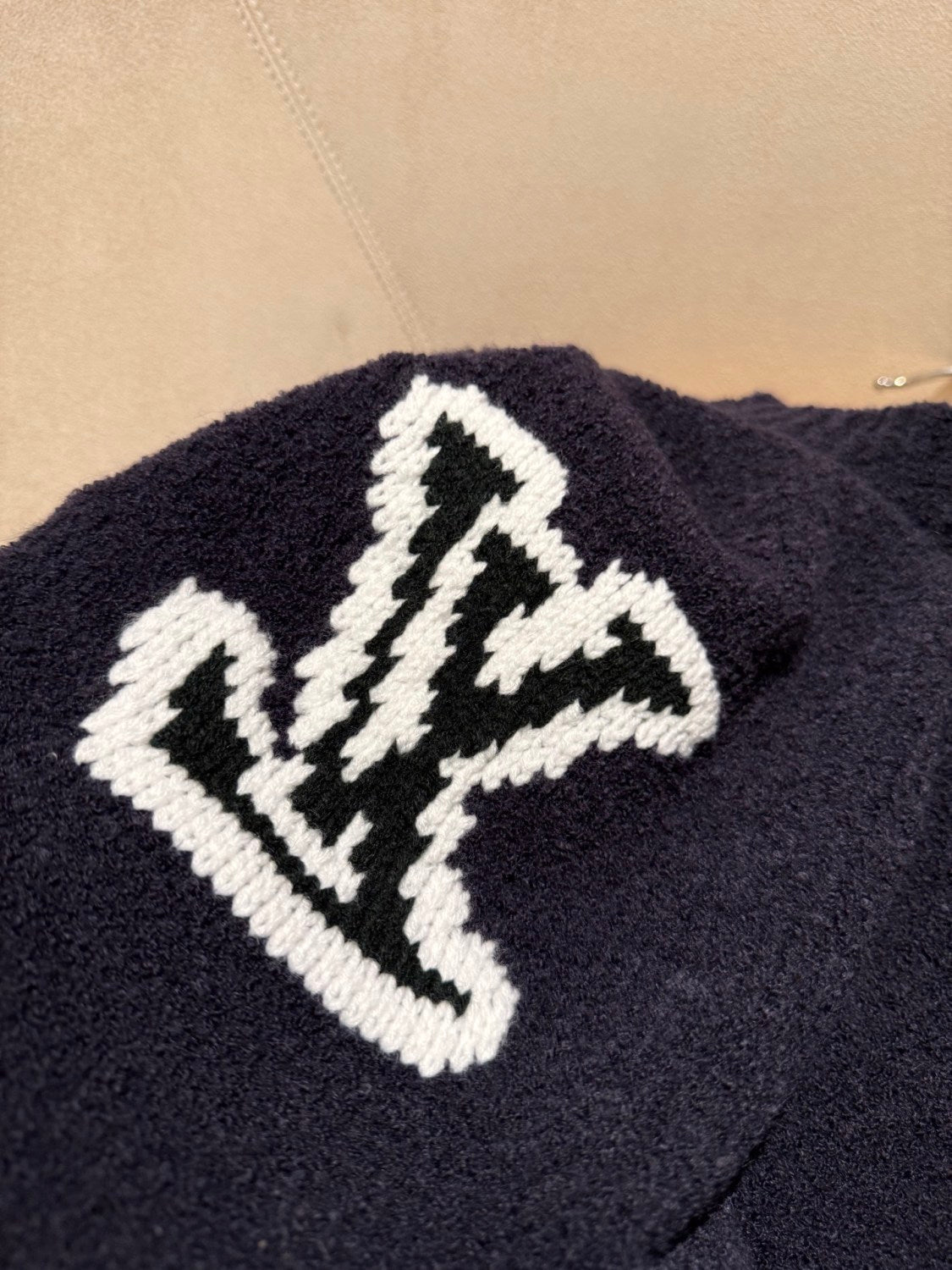 Louis Vuitton LV Intarsia Crewneck 1AJAZ1 #335721