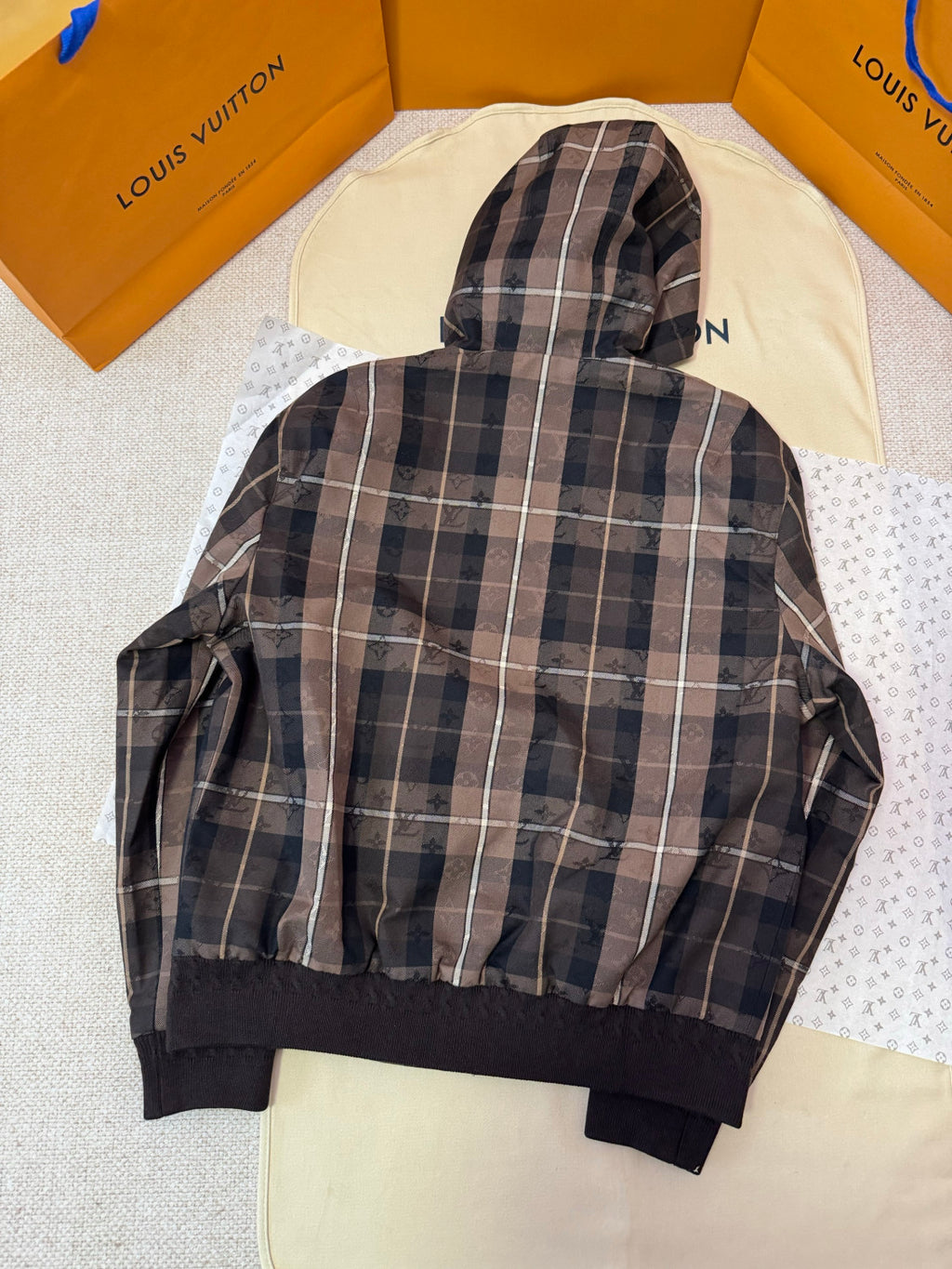 Louis Vuitton Tailored Hooded Blouson 1AIJQ8 #334997