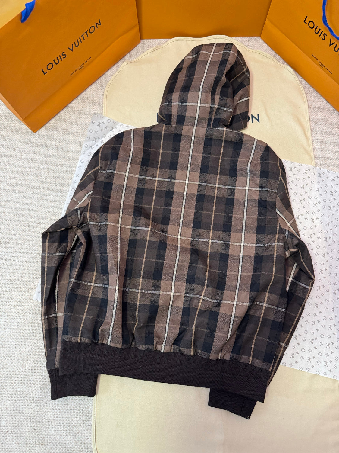 Louis Vuitton Tailored Hooded Blouson 1AIJQ8 #334997