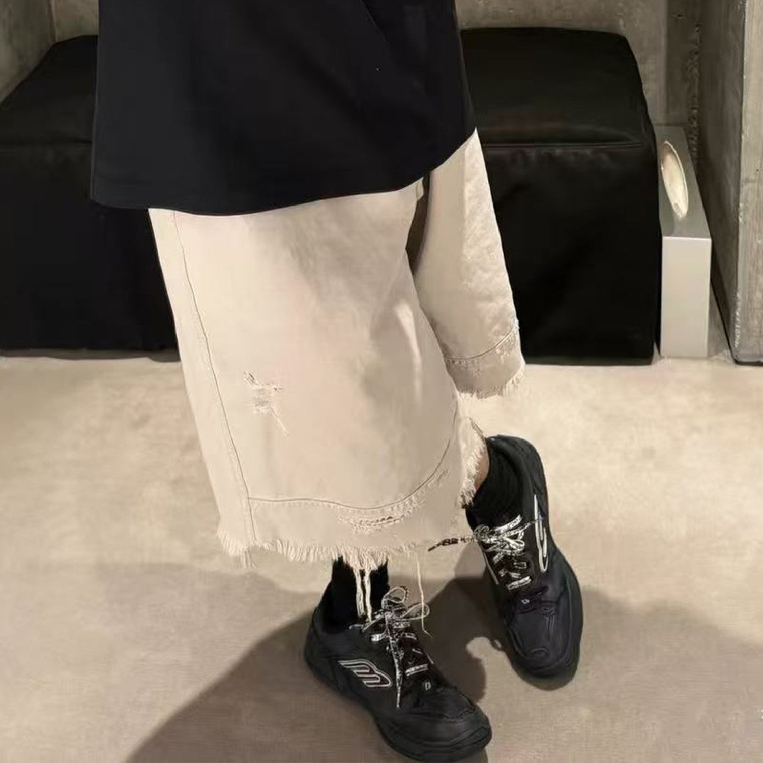Balenciaga Workwear Shorts Men's Spring And Summer Cotton White Denim Shorts Fashion Trend Hole Casual Shorts Ngvp #1876