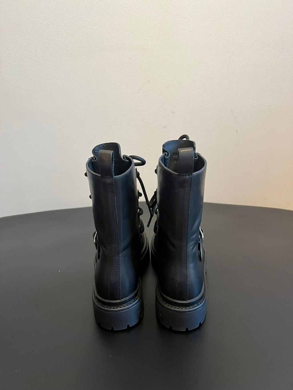 Hermes Women's Fall/Winter Land Ankle Boots Solid-Color Cowhide Lace-Up Short Boots Outdoor Boots Heel Height: 3.5cm Shoes Ngvp #2325