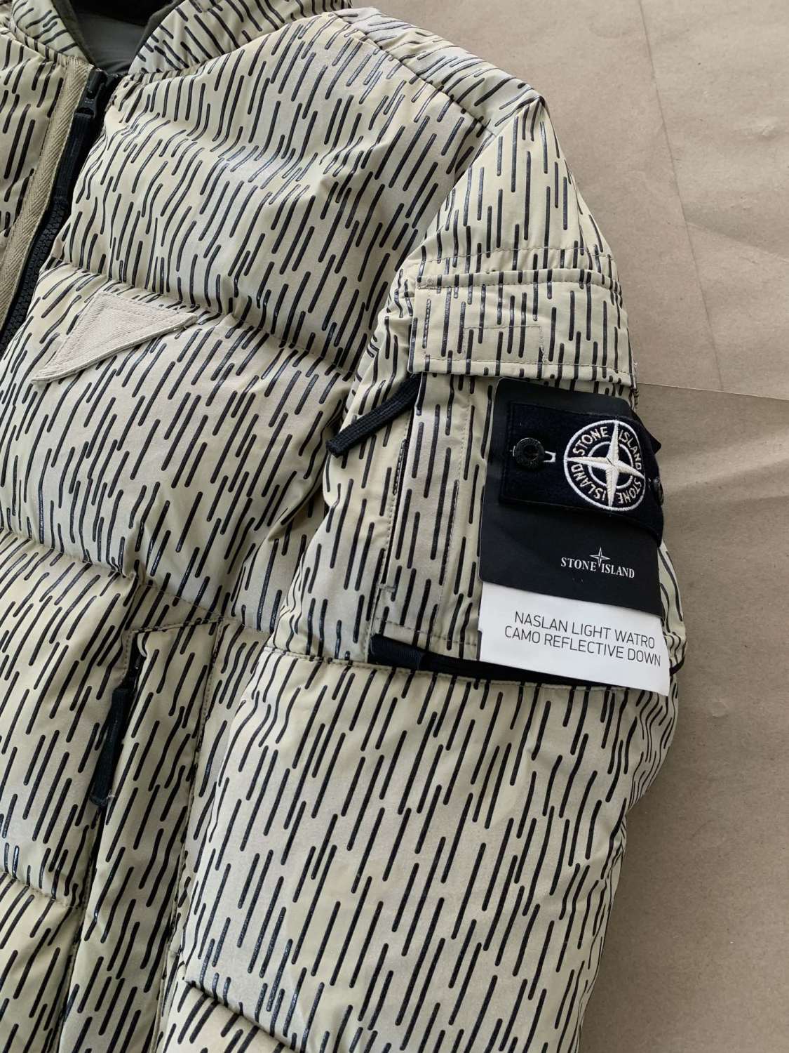 Stone Island Men's Winter Camo Glow-in-the-Dark Striped Solid Color Stand Collar Long Sleeve Zipper Down Jacket #81752