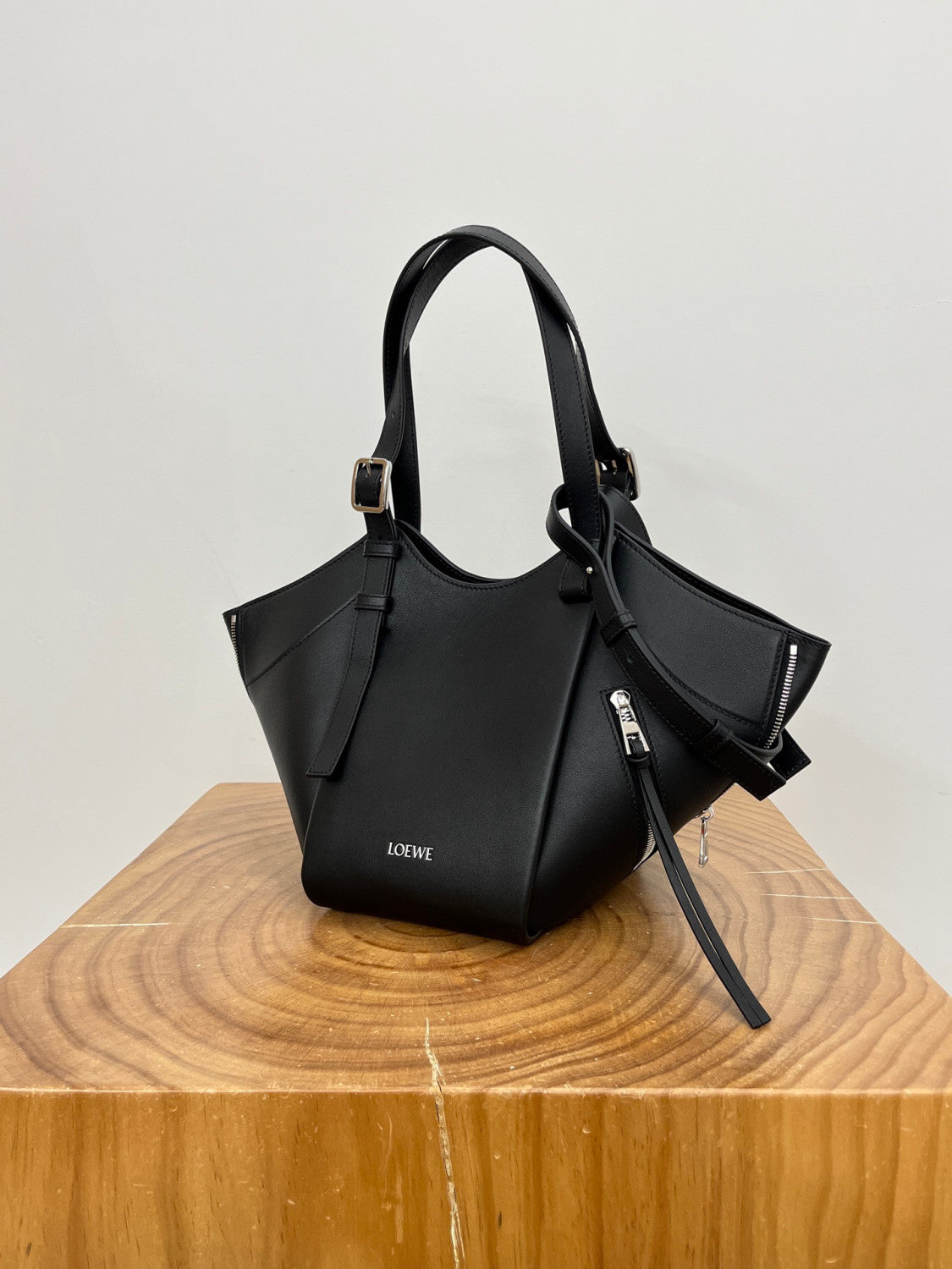 Loewe Hammock Flip Bag in Classic Calfskin #336658