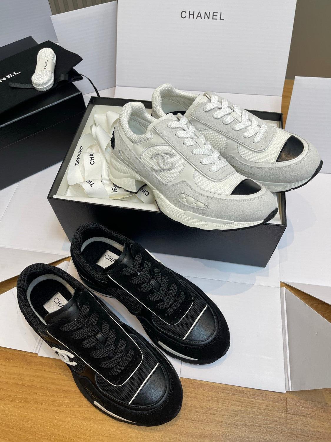 Chanel Sneakers Mixed Fibers Suede Calfskin Calfskin #335038