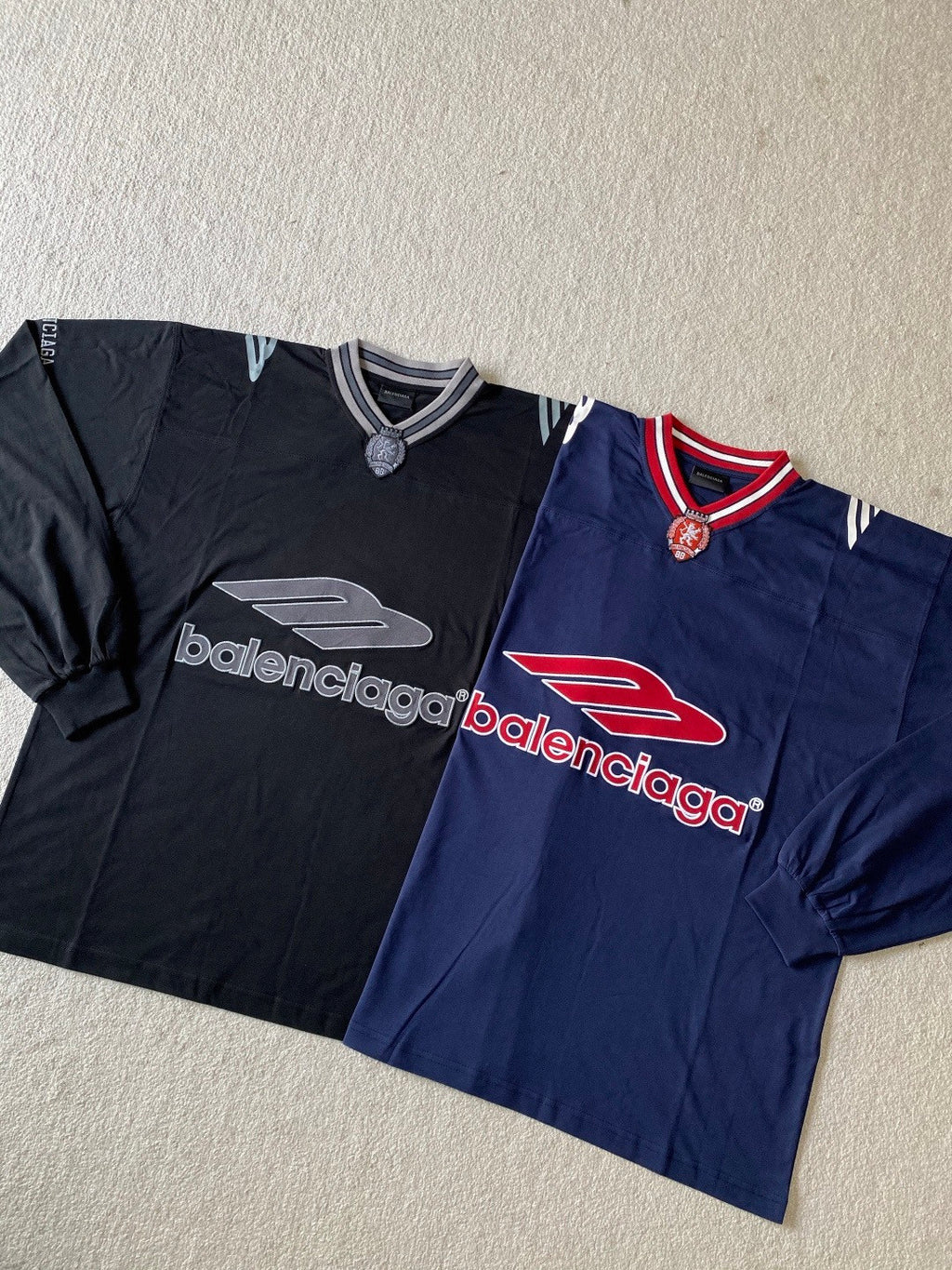 Balenciaga Men's 3b Football Long Sleeve V-neck T-shirt in Dark Navy red  #334654