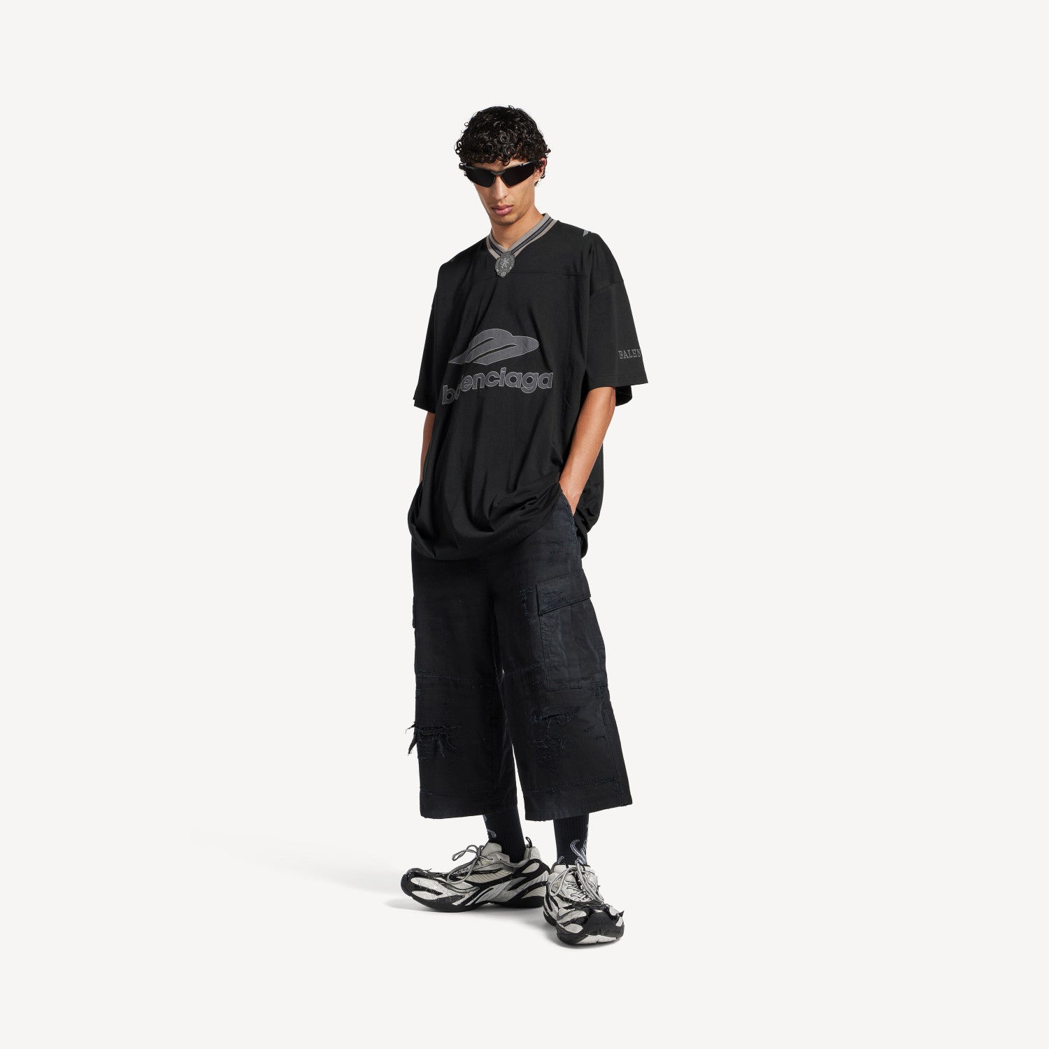 Balenciaga Top-Quality Version Men's 3b Football V-neck T-shirt Oversized Black Anthracite  #336374