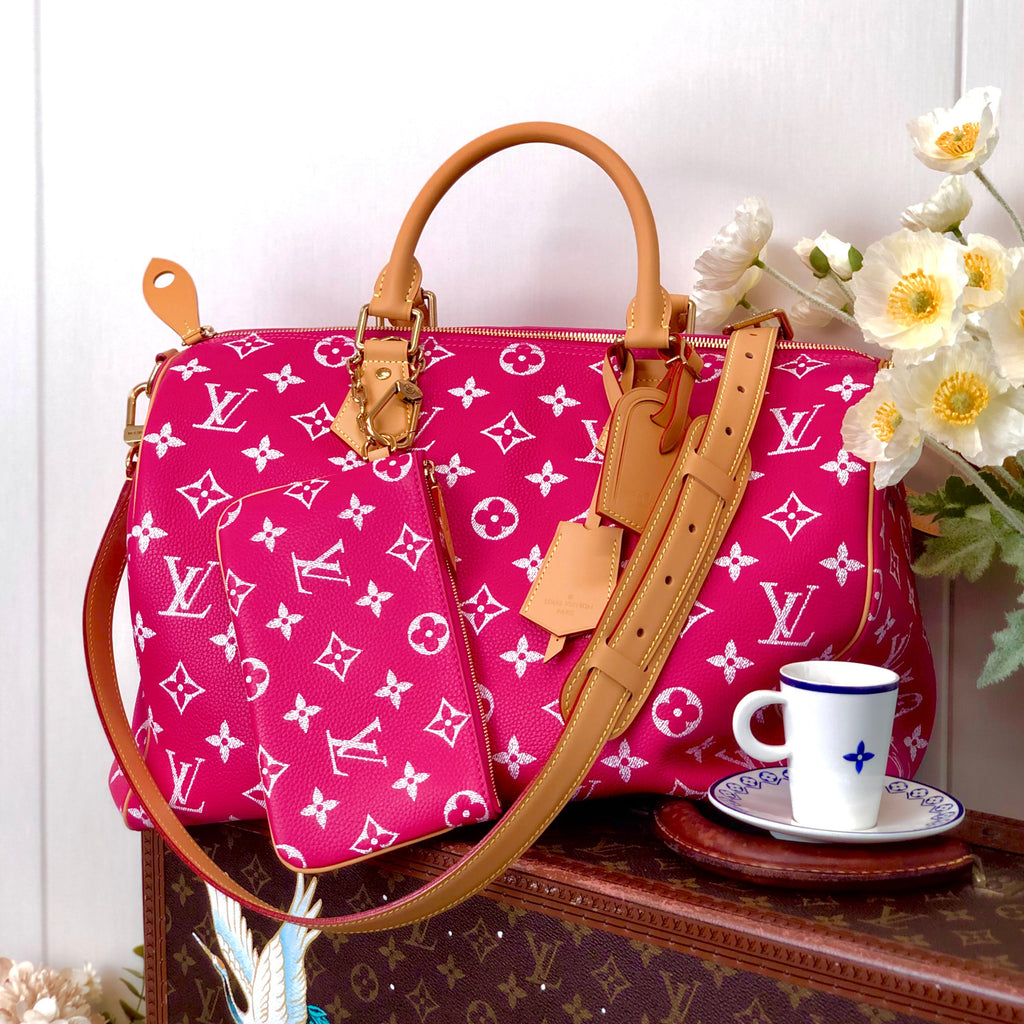 Louis Vuitton Women's Fashion Classic Dragon Fruit Red Logo Zipper Closure Leather Shoulder Bag Handbags In Small Medium And Large Sizes Crossbody Bag Bags #78654