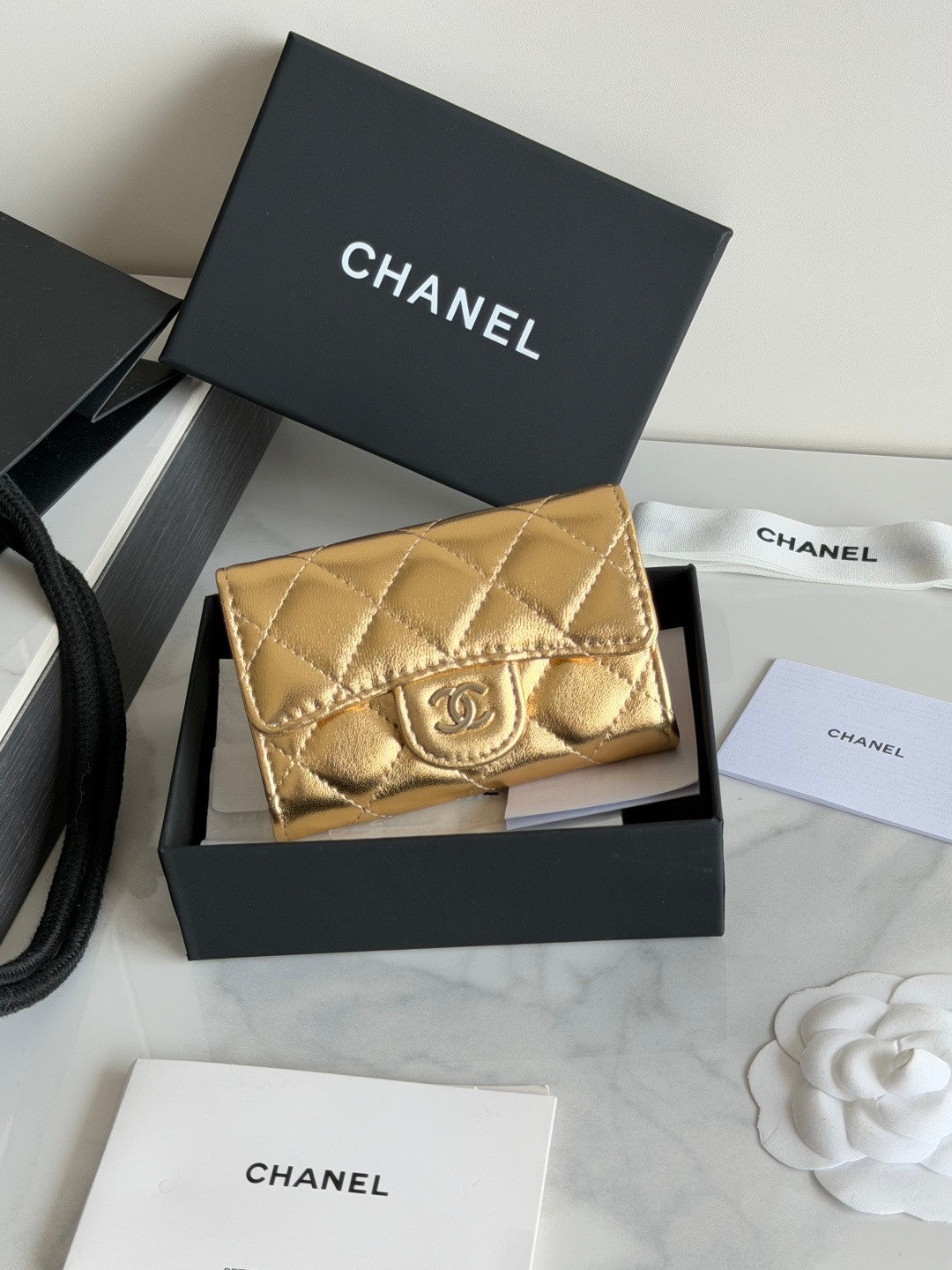 Chanel Black Classic Cf Card Holder With Flip Top Compact Wallet Black And Gold Metallic Finish Bag Bags Metallic-colored Leather Tends To Fade Easil #84161A