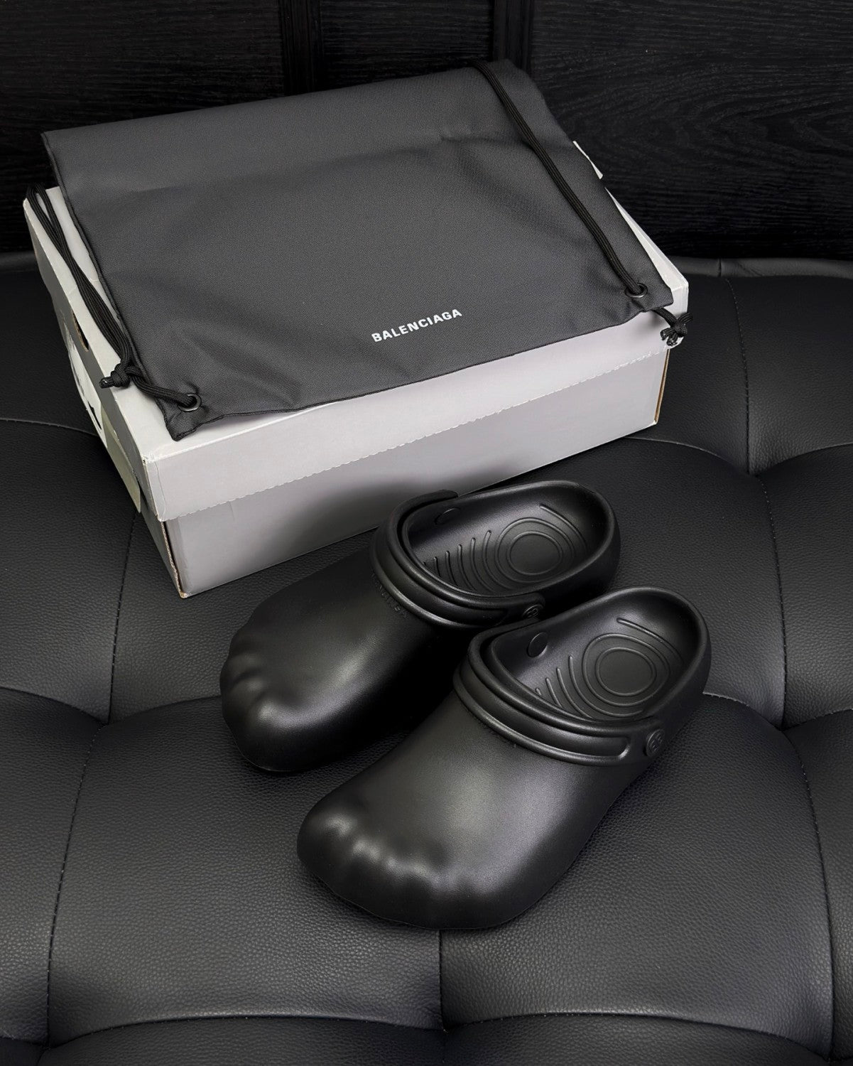 Balenciaga X Crocs Men's And Women's Solid Color Summer Round-toe Slip-on Shoes #77889