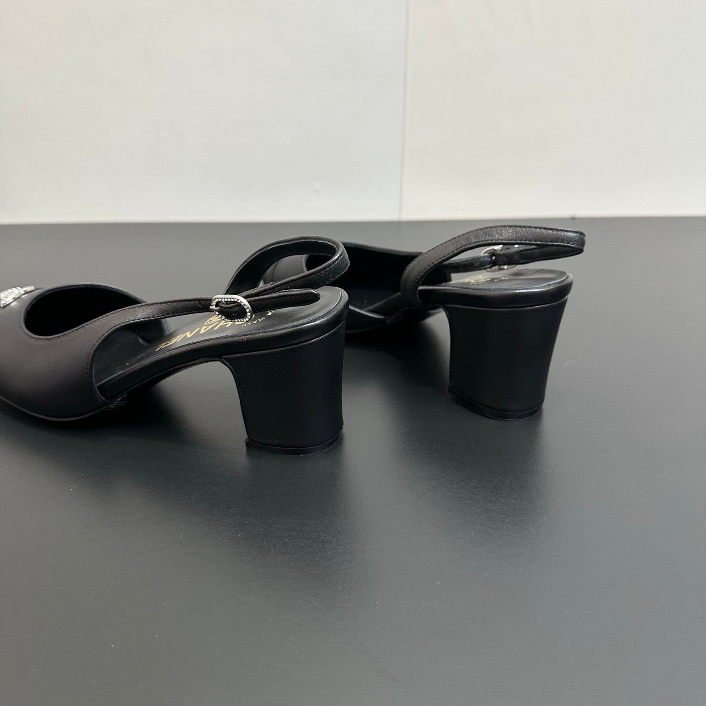 Chanel 6cm Heel Height Double C Thick Heel Back Hollow Color Block Stitching High Heel Sandals #333238