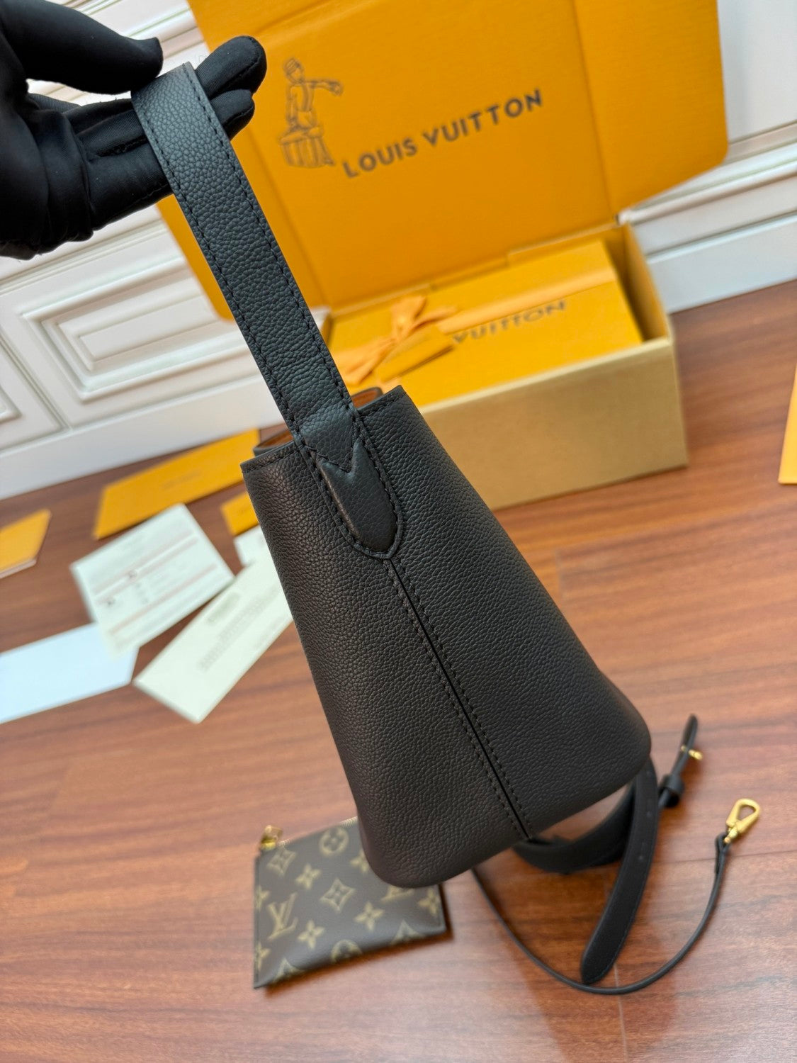 Louis Vuitton LOW KEY ALL IN BB Women's Fashion Classic Solid Color Leather Brand Logo Handbag Tote Bag Bags M25543 #78974