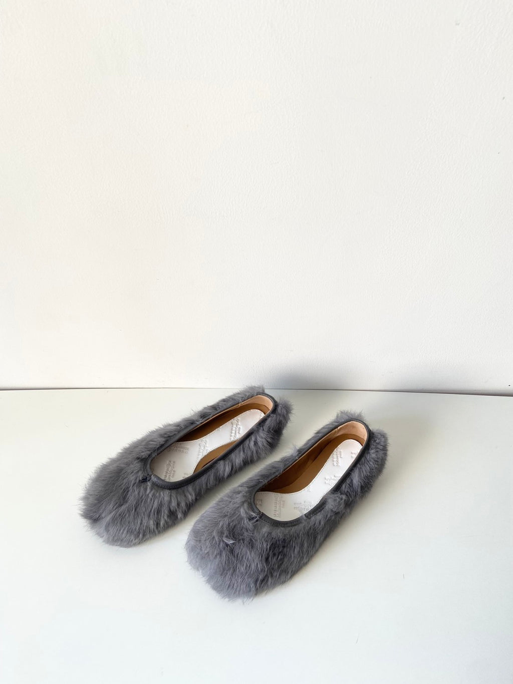 Maison Margiela Spring And Autumn Plush Split Toe Shoes Fashion Casual Comfortable Flat Shoes Solid Colour Temperament Women's Shoes #81148