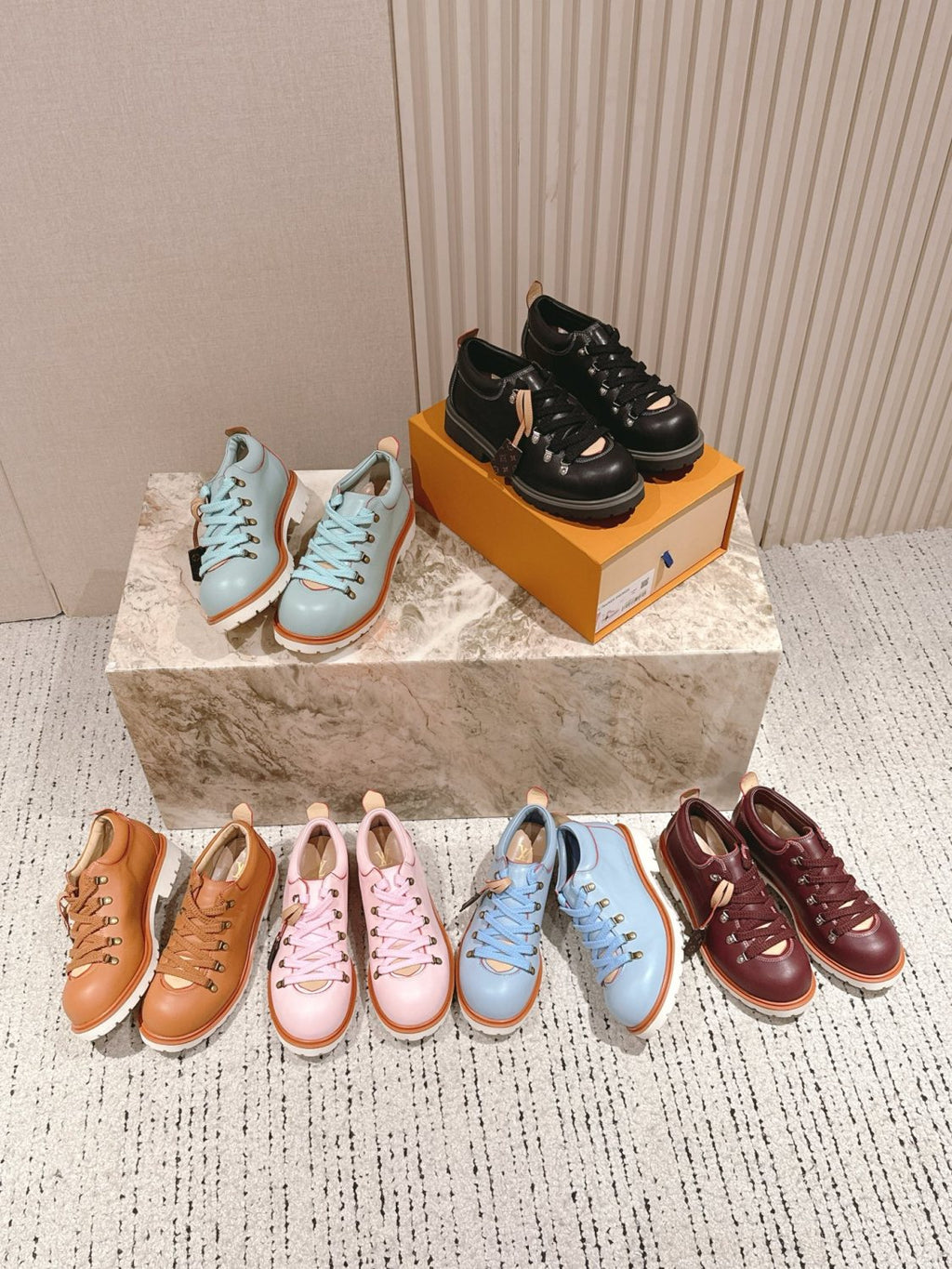 Louis Vuitton LV Remix Men's and Women's Summer Solid Color Cowhide Round Toe Lace-up Thick Sole Casual Shoes #77841