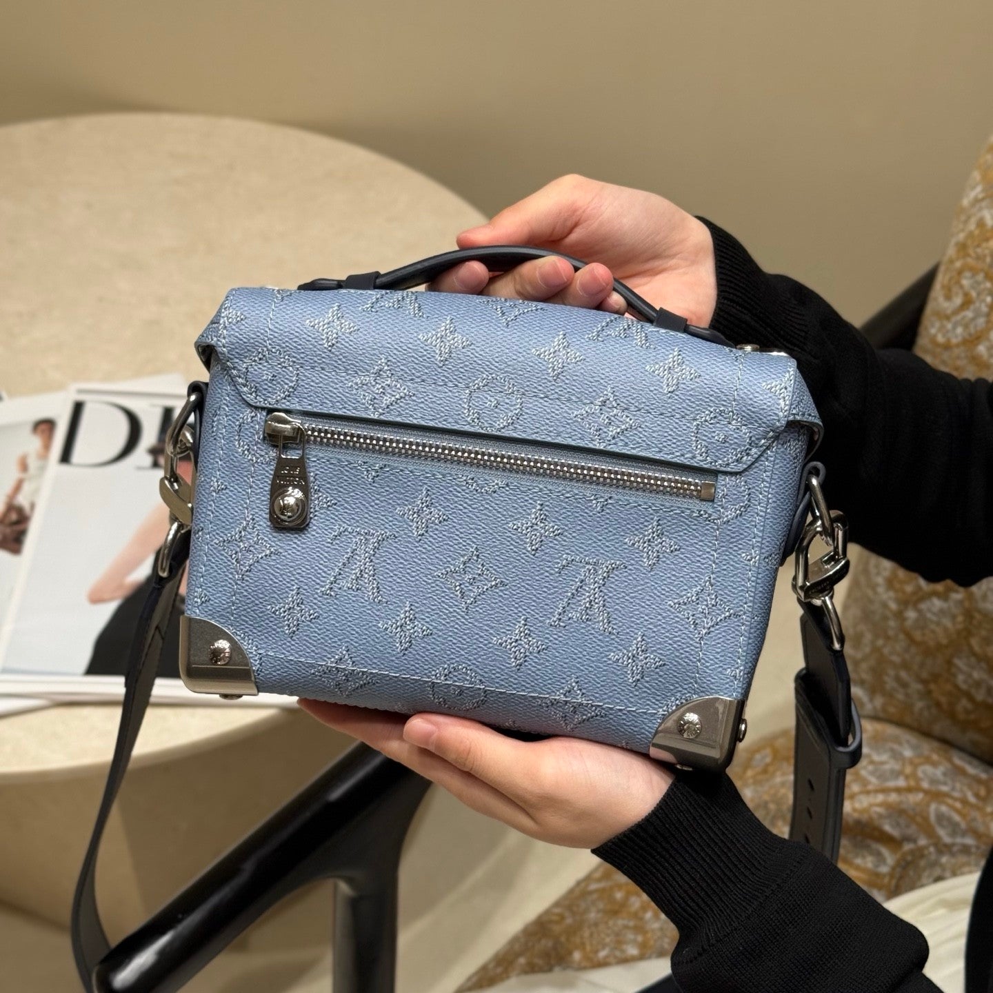 Louis Vuitton Soul Trunk Men's Detachable Shoulder Strap Solid Color Logo Full Print Coated Canvas Shoulder Bag Storage Bags #77149