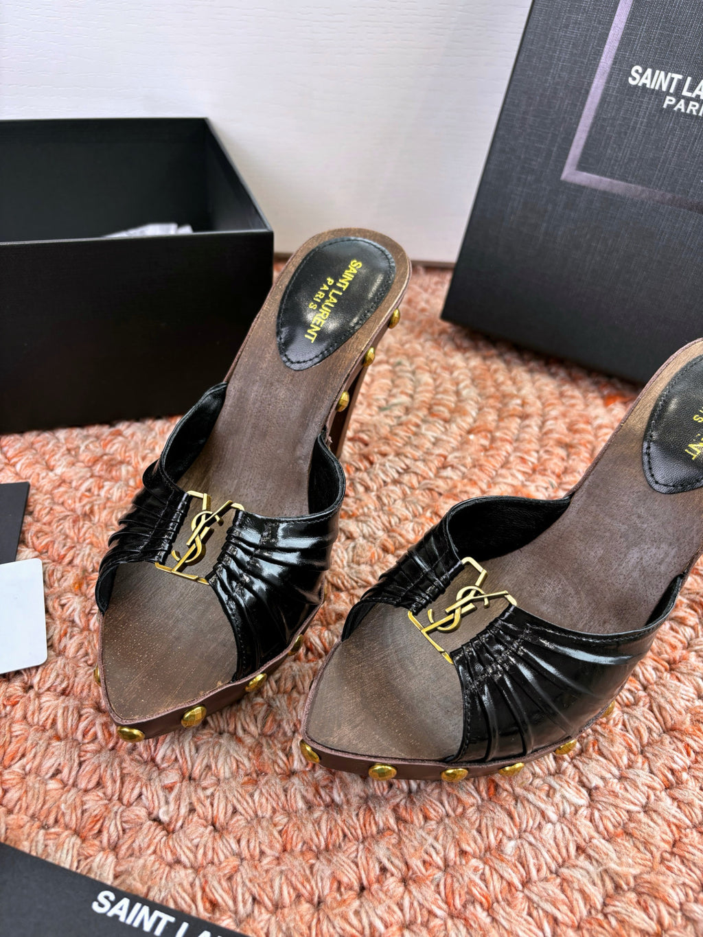 Saint Laurent BABYLONE Clogs in Smooth Leather #379492