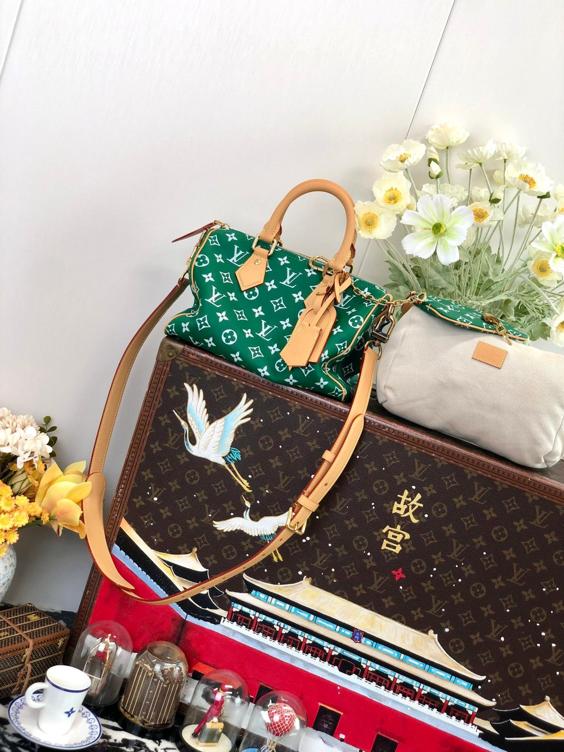 Louis Vuitton Women's Fashion Classic Grass Green Logo Zipper Closure Leather Shoulder Bag Handbags In Small Medium And Large Sizes Crossbody Bag Bags #78661