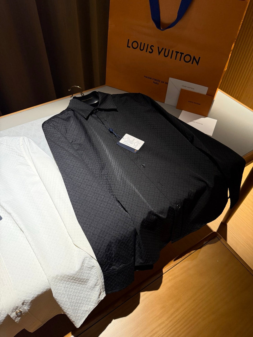 Louis Vuitton Men's Spring And Summer Solid Color Letter Print Silk Single Breasted Long Sleeved Shirt #75855