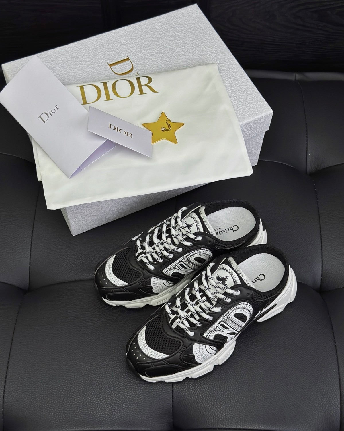 Dior Chrono Men's And Women's Spring And Autumn Color Block Round Toe Lace-up Slip-on Shoes. Made Of Mesh Fabric With Low-top Design Shoes #78134
