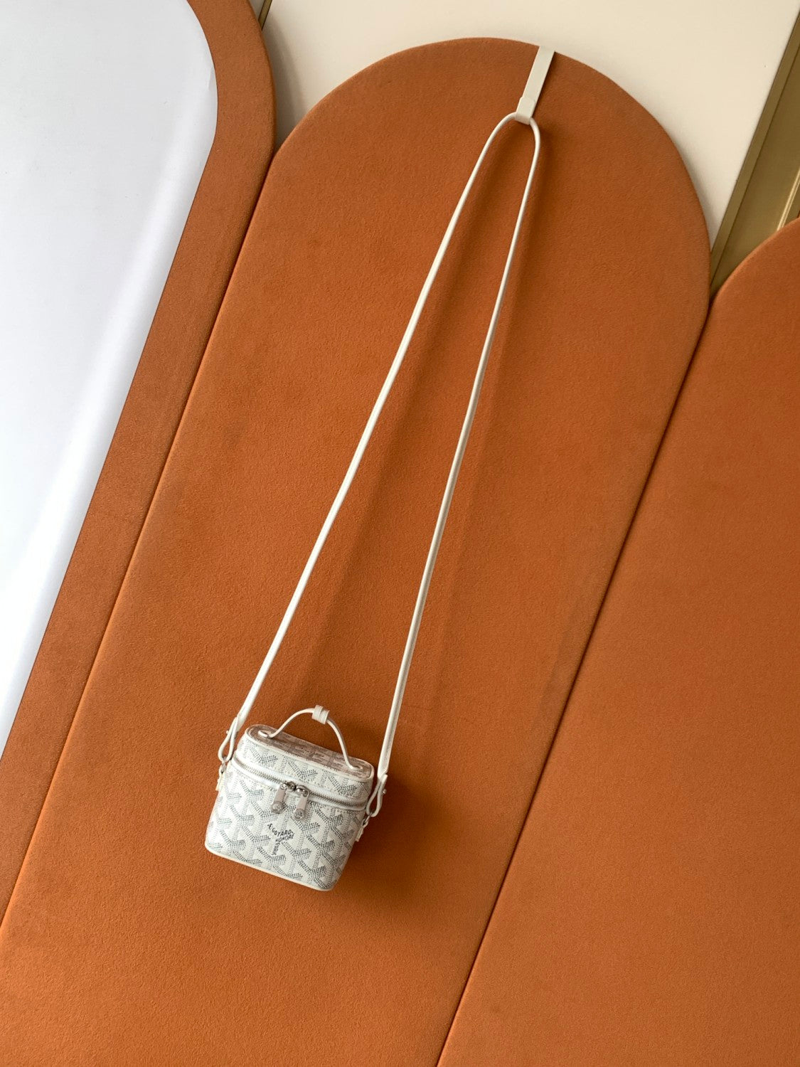Goyard Muse Nano Women's Fashion Classic Color-Block Zipper Closure Adjustable Strap Leather Mini Makeup Bag Shoulder Bag Crossbody Bag Bags MUSEVANANTY10CL10P #79551