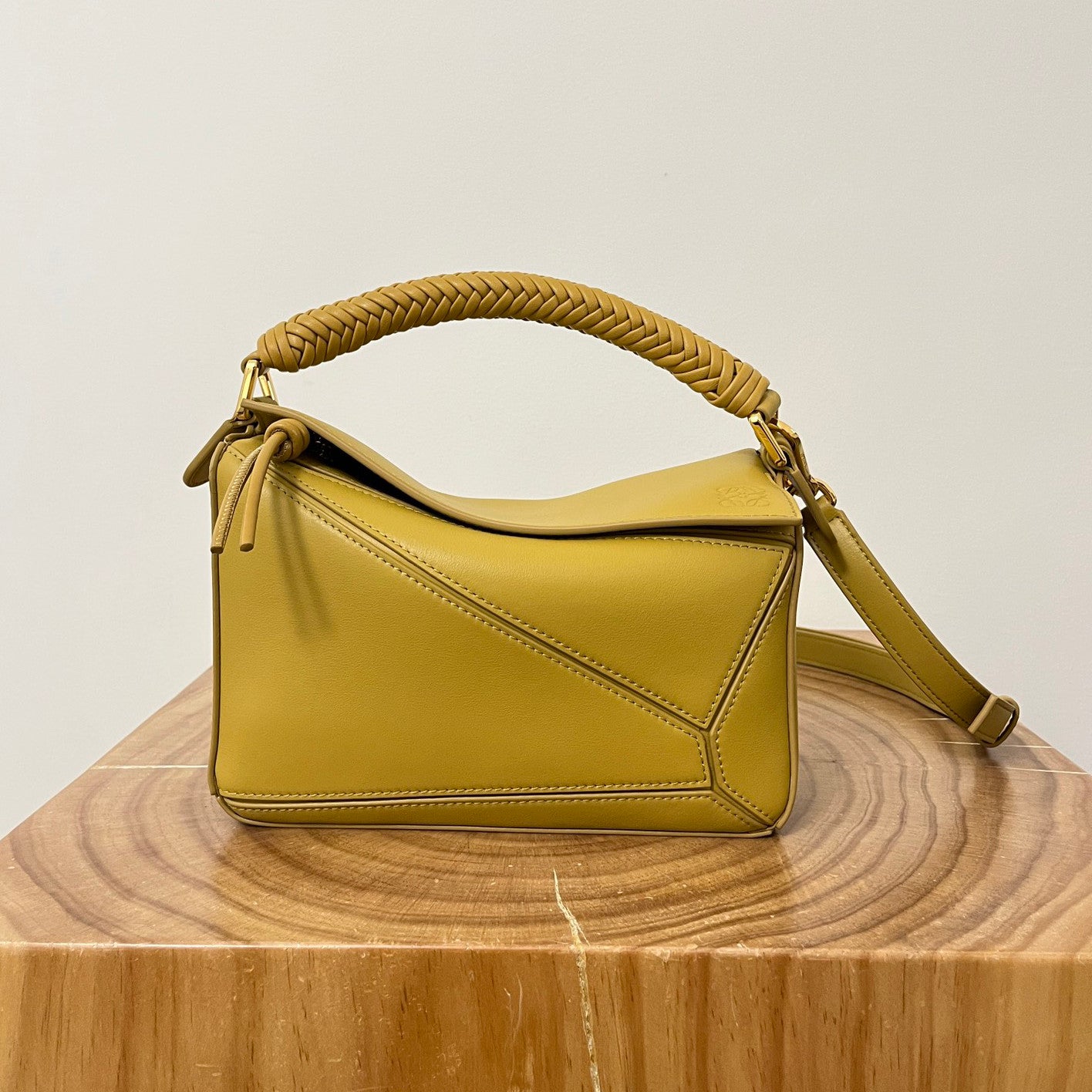 Loewe Puzzle Women's Fashion Classic Solid Color Leather Handle Embossed Tote Bag Shoulder Bag Crossbody Bag Bags A510S21XAE-1100 #78919