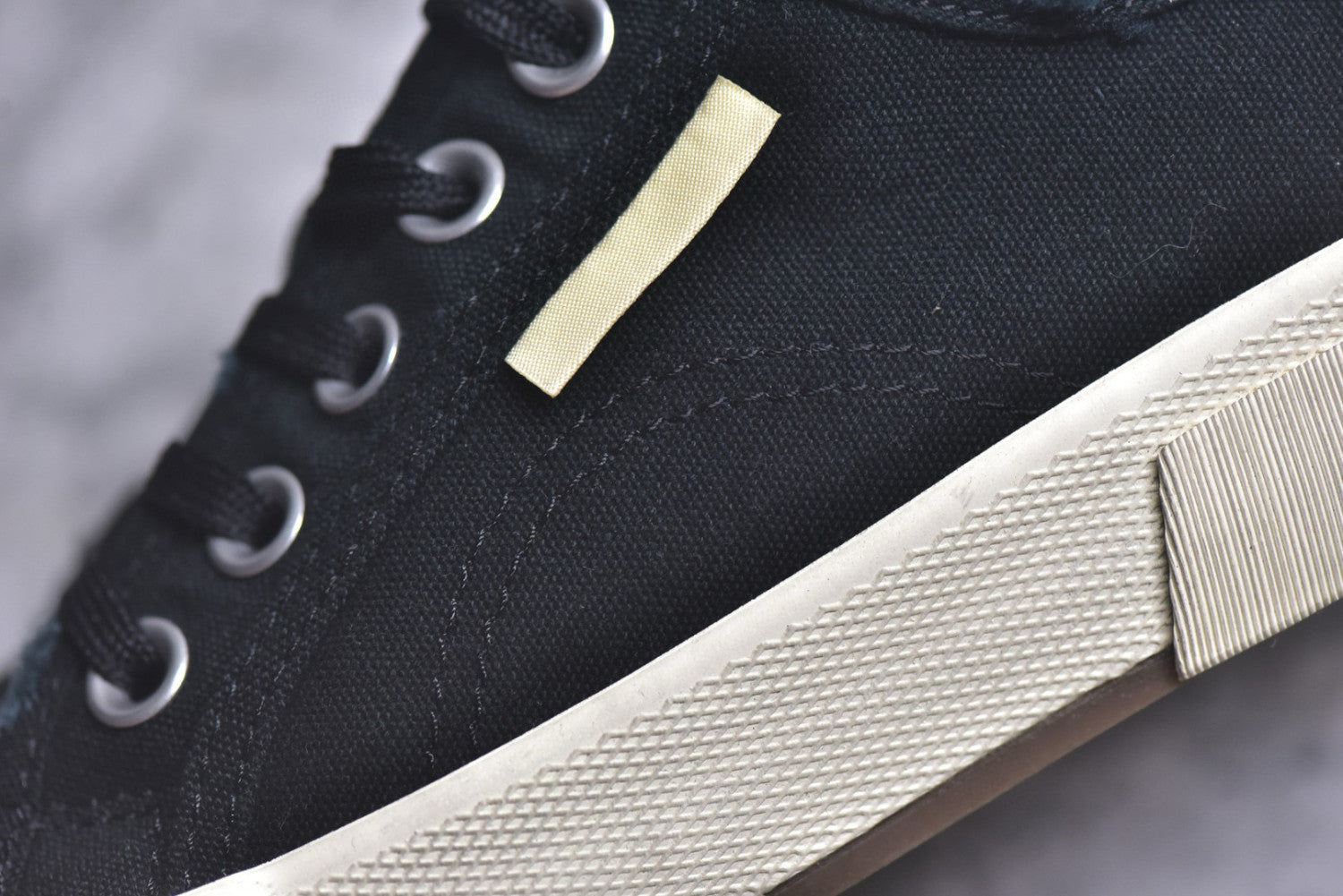 Balenciaga Men's Distressed Low-Top Lace-Up Fashion Canvas Sneakers Spring/Summer/Fall Solid-Color Casual Shoes #81556