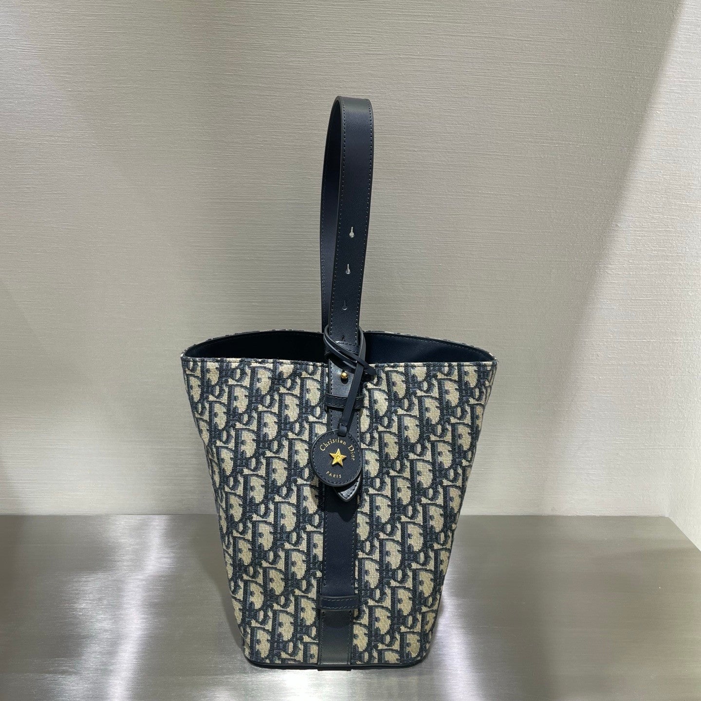 Dior Women's Mini Bags #332585