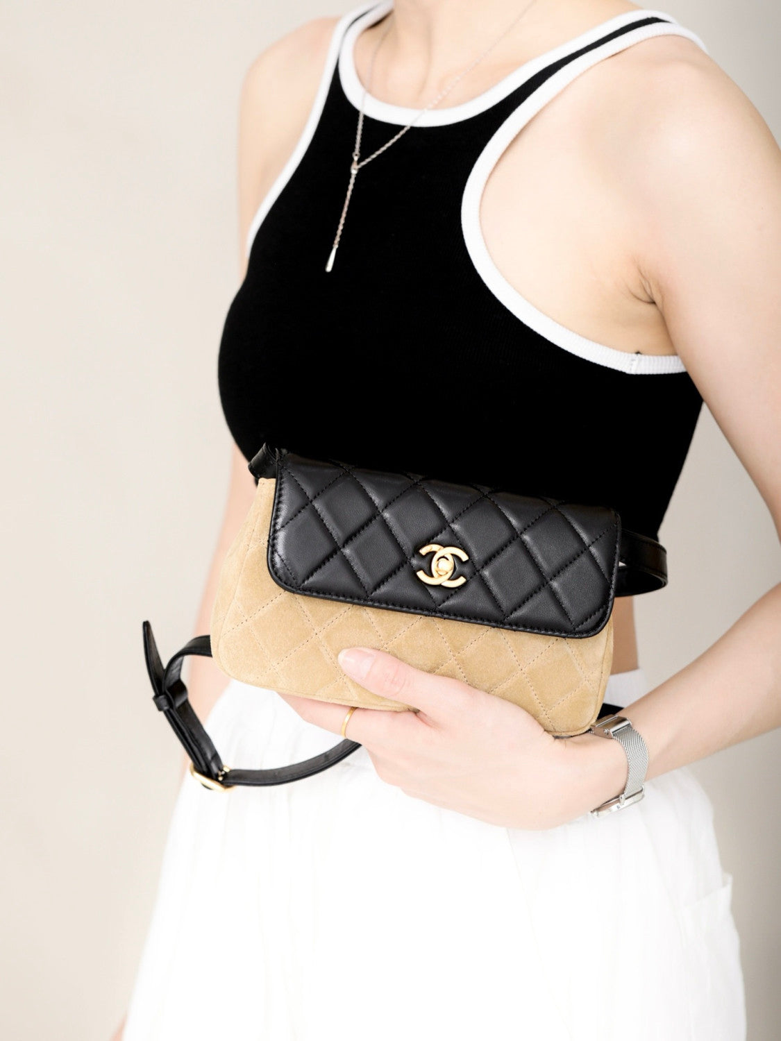 Chanel Diamond Crossbody Shoulder Bag #322426