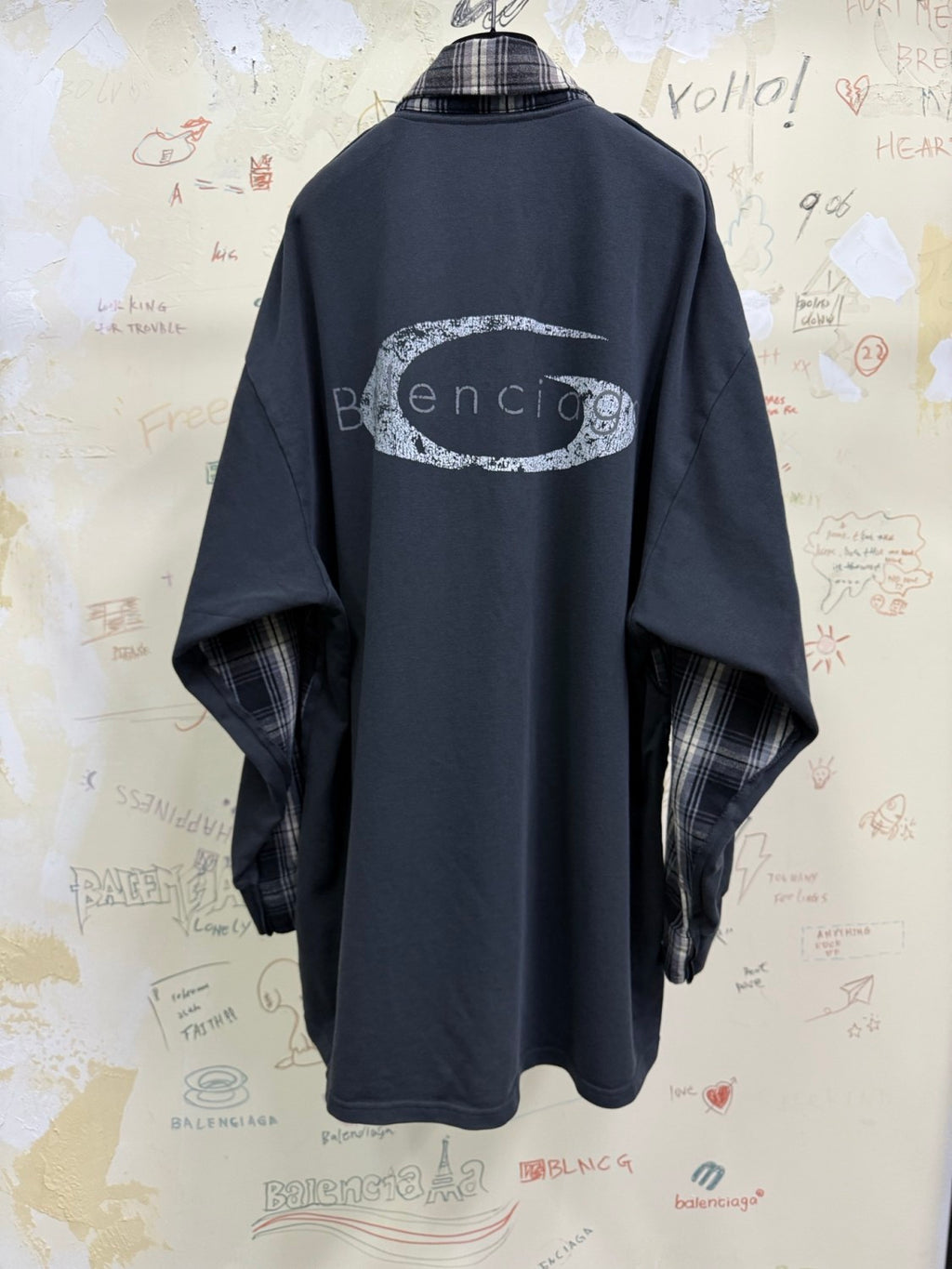 Balenciaga Men's Hybrid Overshirt in Blackgrey #333811