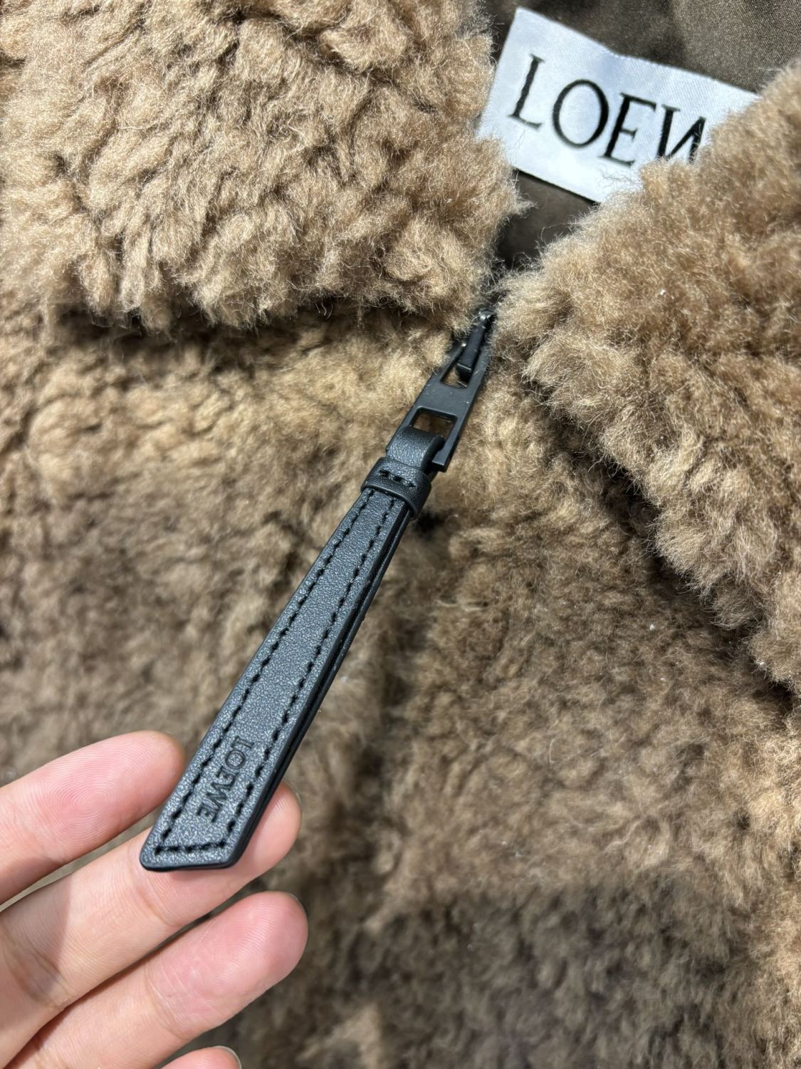 Loewe Men's Logo Shearling Wool Fur Spring/Fall Oversized Collar Contrast-Color Embossed Zipper Jacket Ngvp #2541