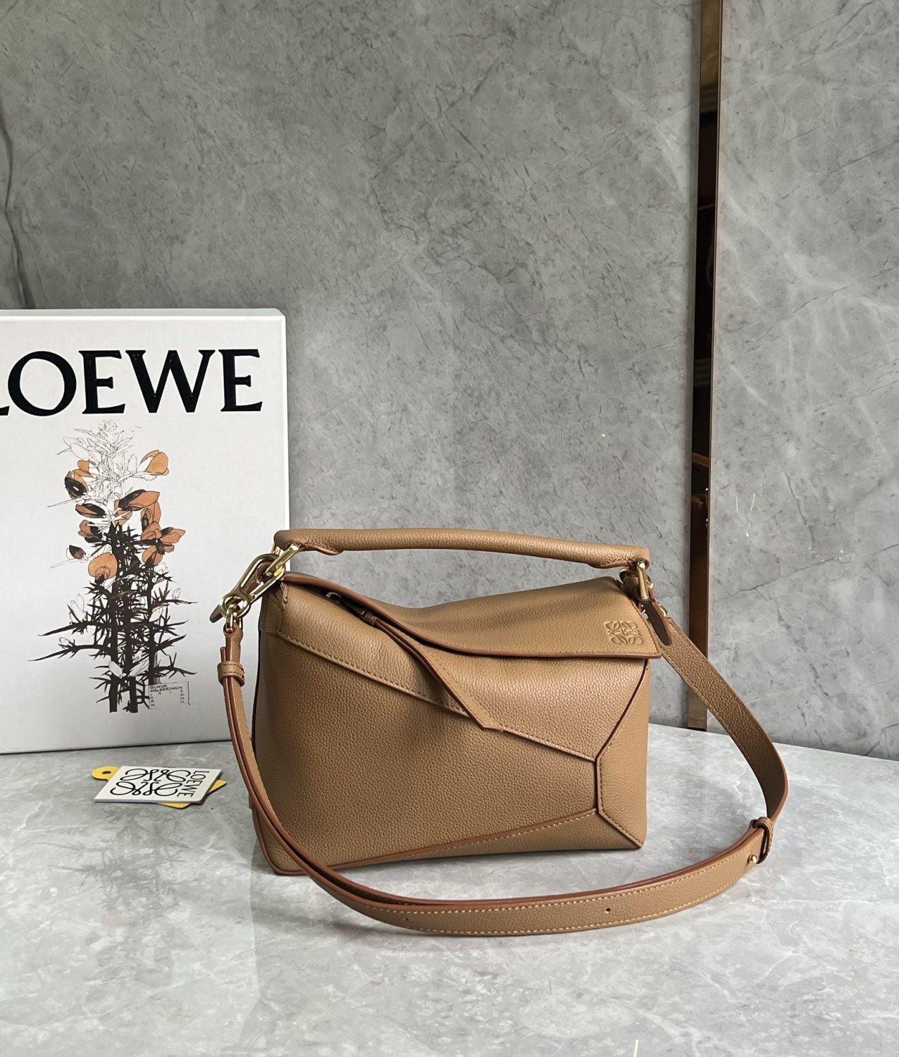 Loewe Women's Fashion Classic Solid-Color Grained Cowhide Small Shoulder Bag Handbag Crossbody Bag Bags #78824