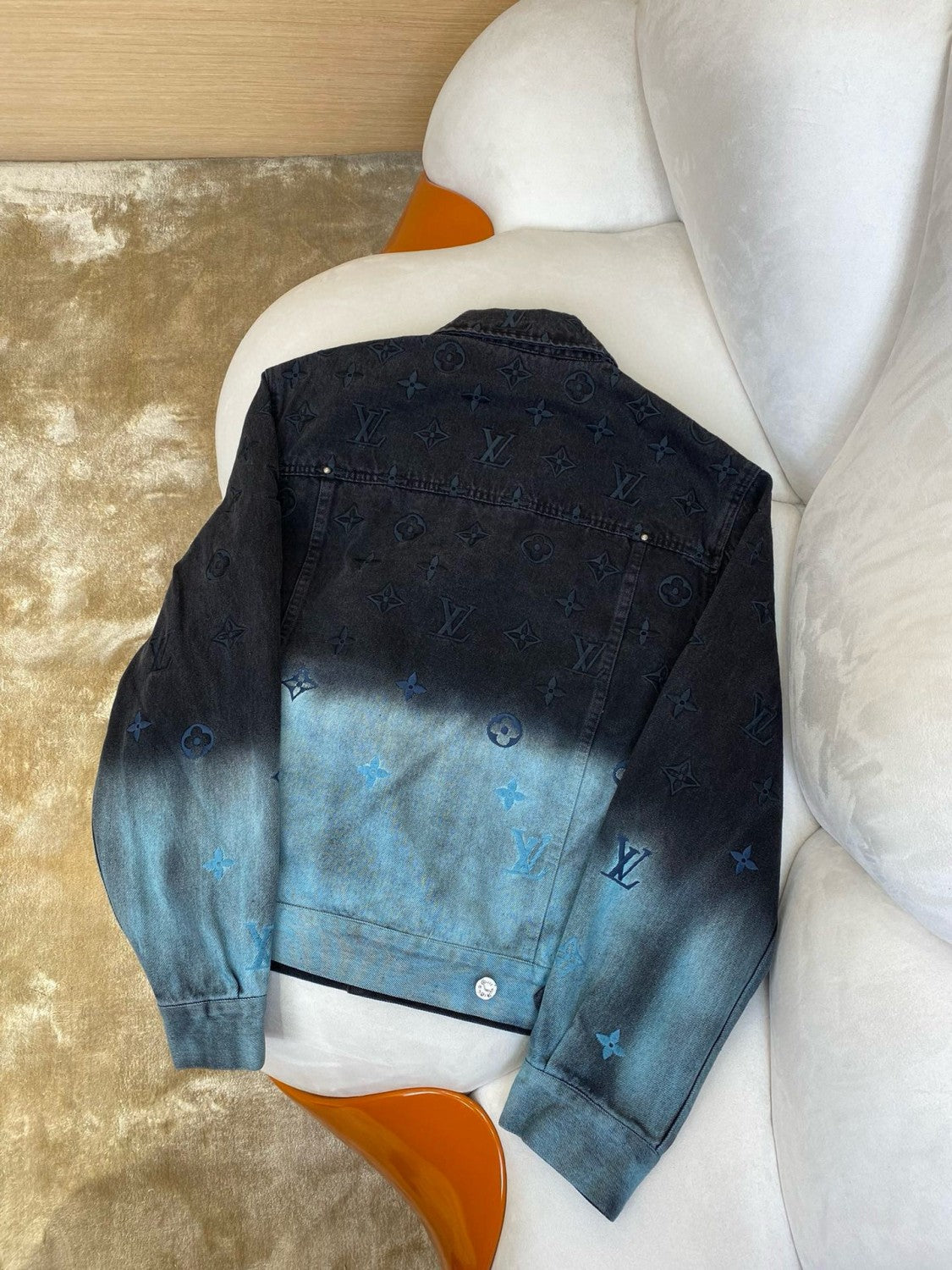 Louis Vuitton Men's Fall and Winter Logo Embroidery Gradient Single Breasted Long Sleeve Denim Jacket #72741