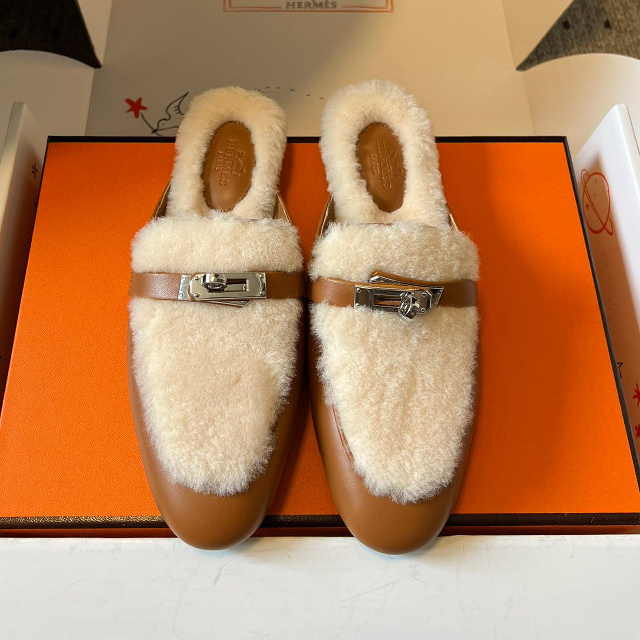 Hermes Women's Winter Head-Covering Half-Support Shoes Casual Solid Color Oz Flat Mule Slippers #81518